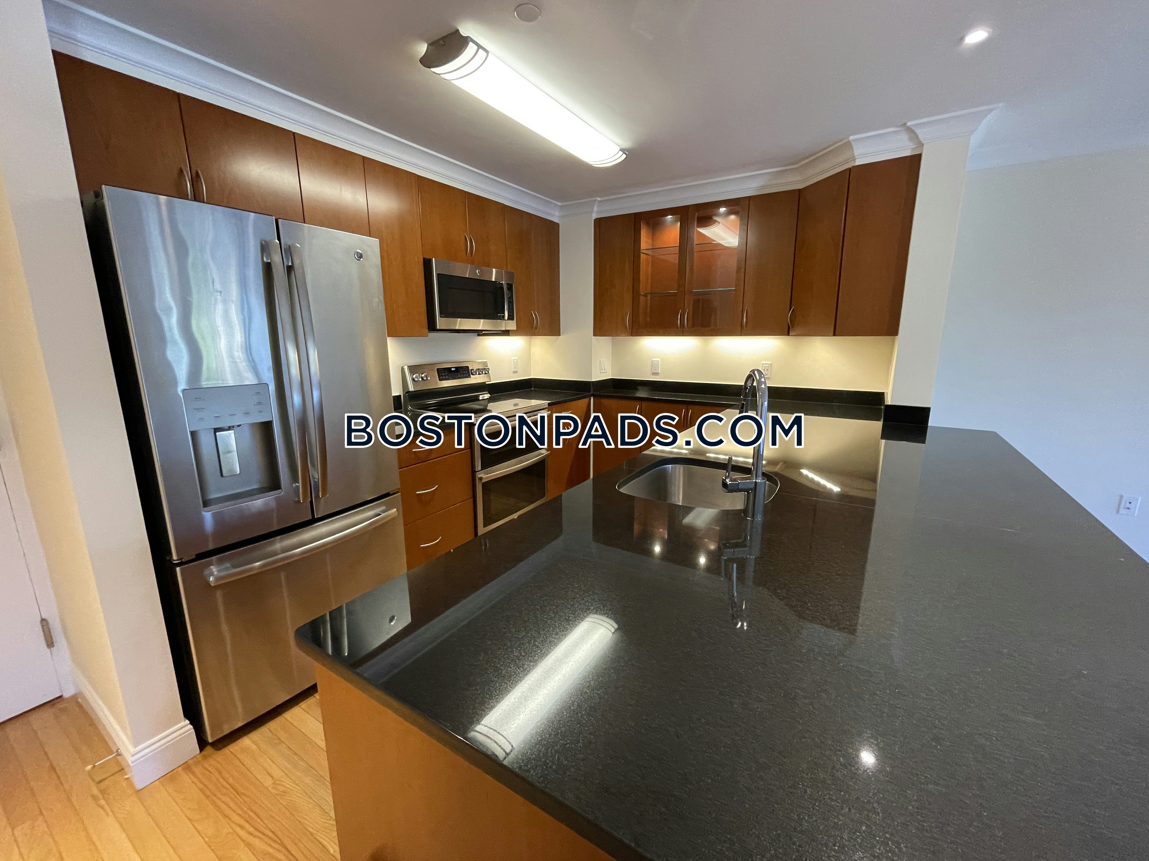 1443 Beacon Photo 117