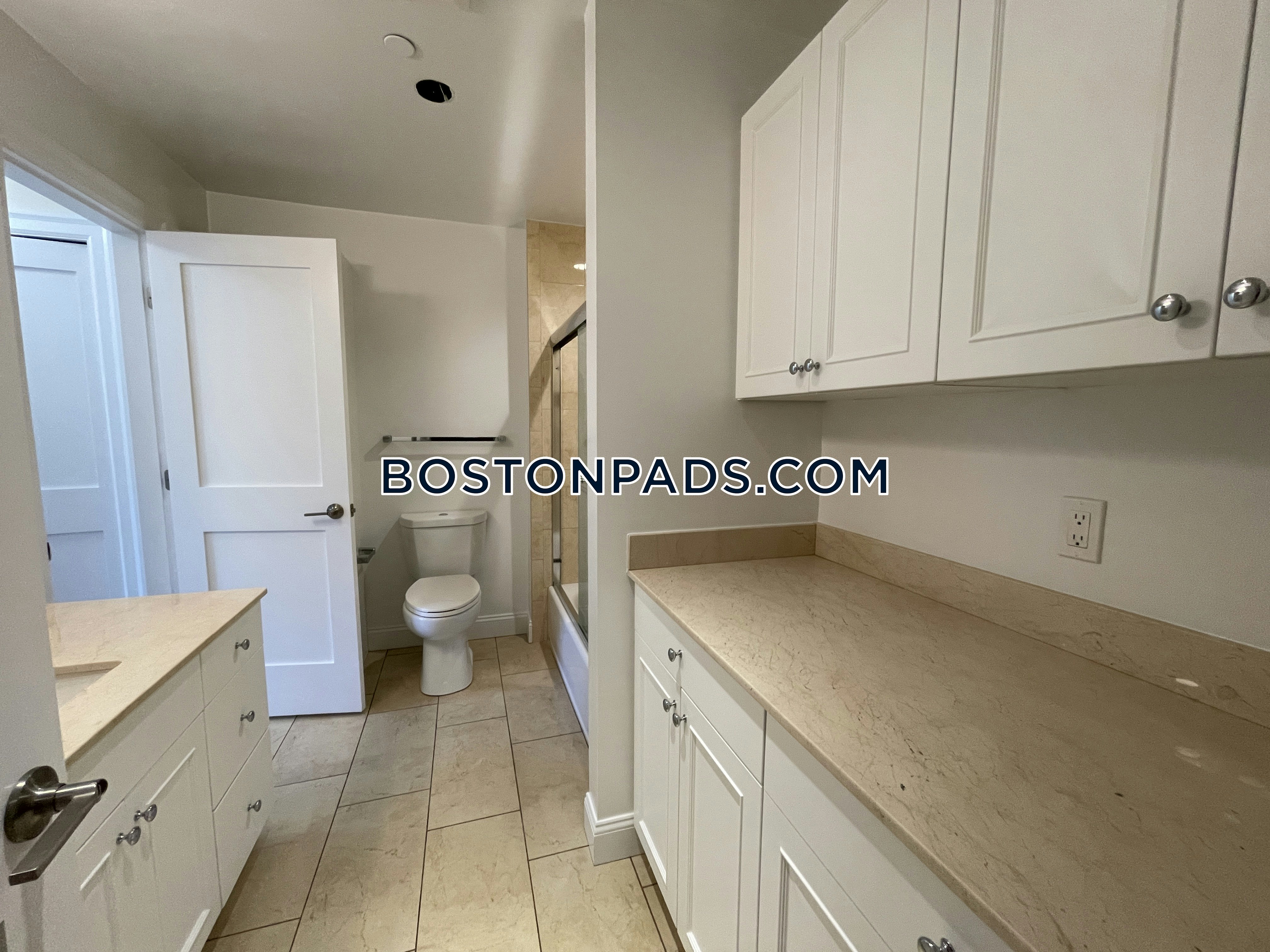 1443 Beacon Photo 123