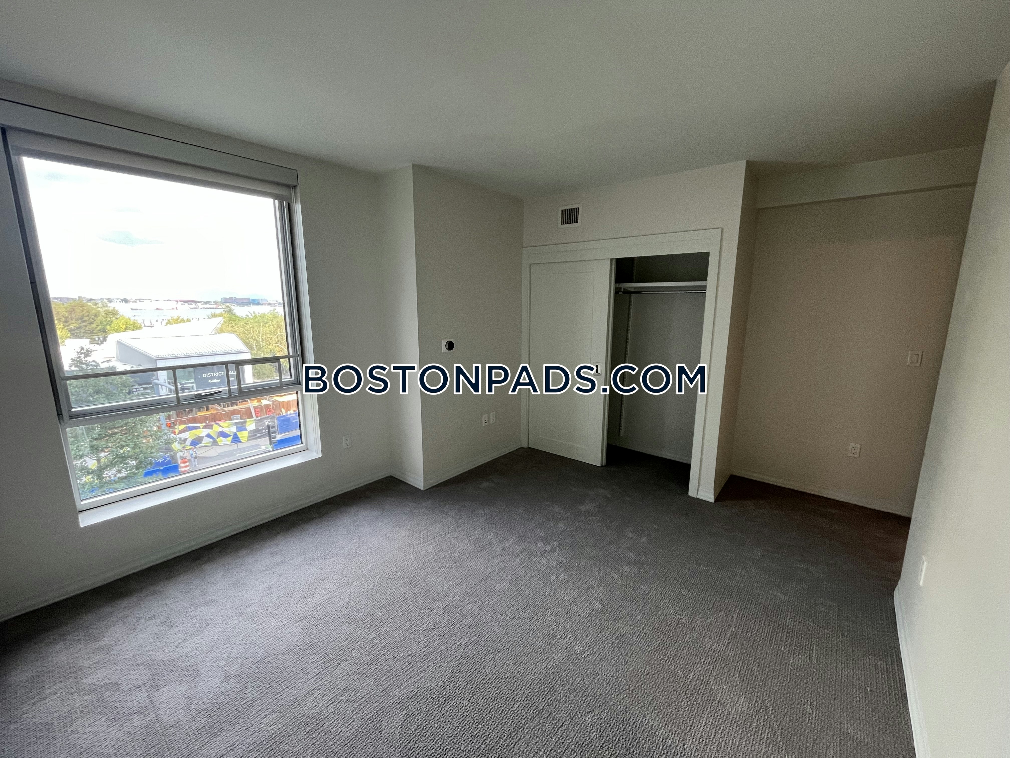Watermark Seaport Photo 69