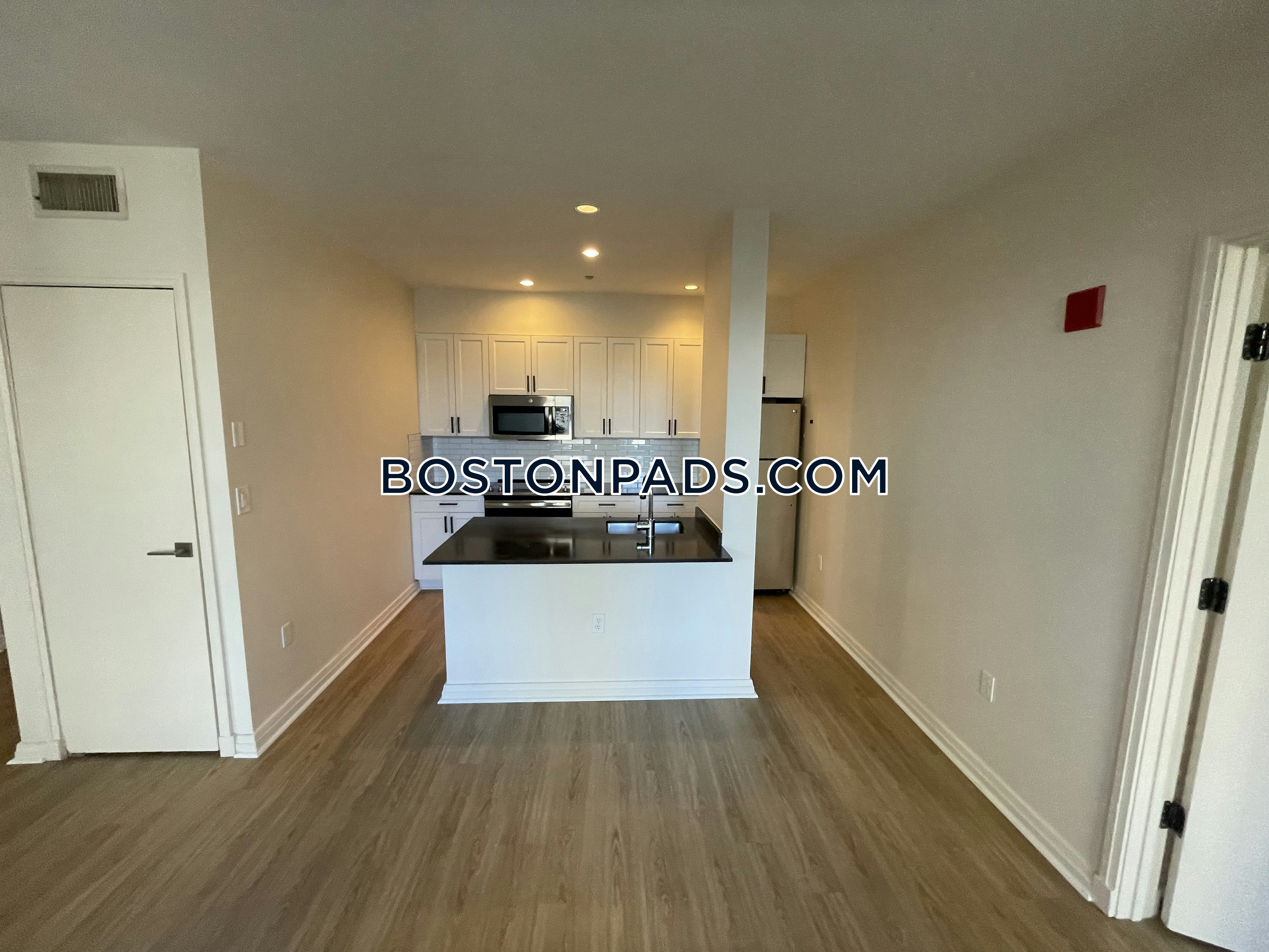 One India Street Photo 39