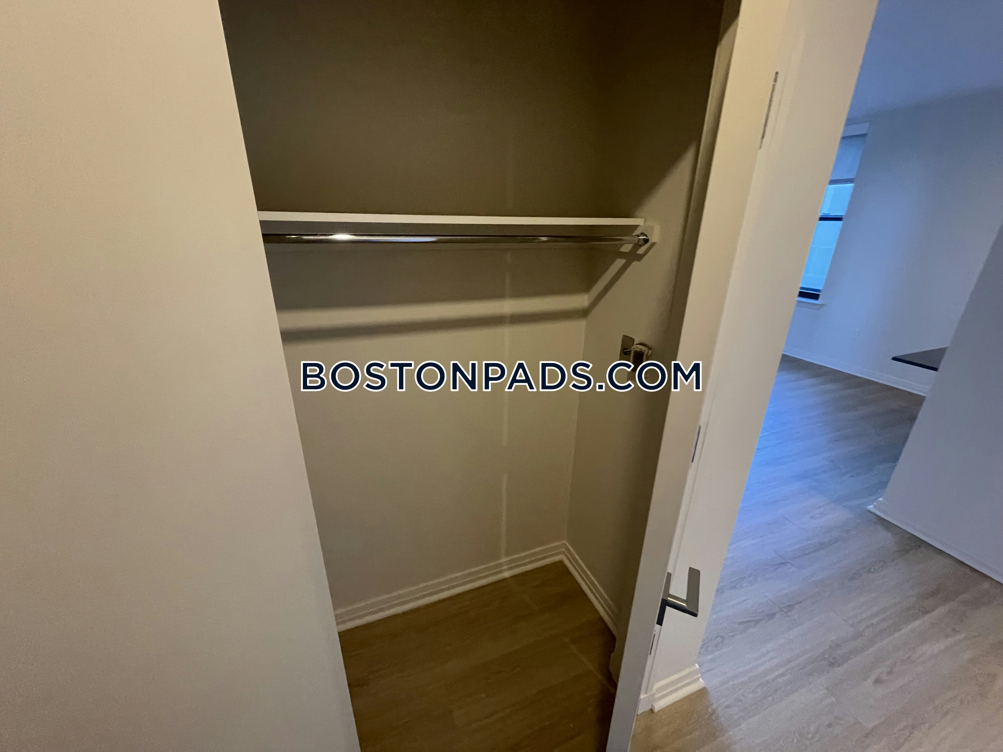 One India Street Photo 59