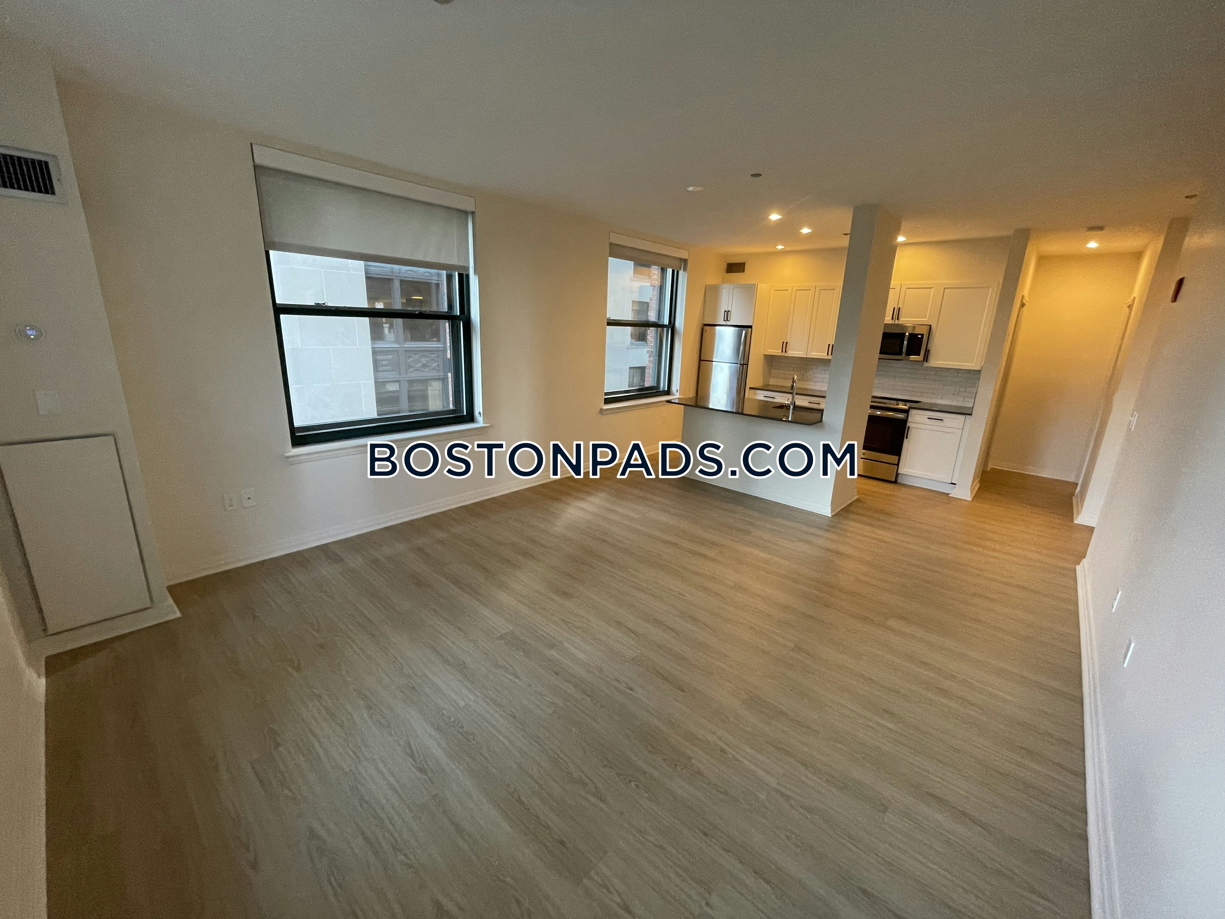 One India Street Photo 18