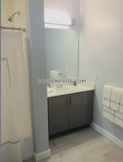 Elevation Apartments at Crown Colony Photo 48