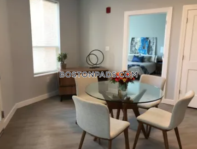 Elevation Apartments at Crown Colony Photo 16