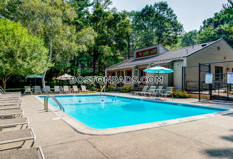 Weymouth Commons Photo 7