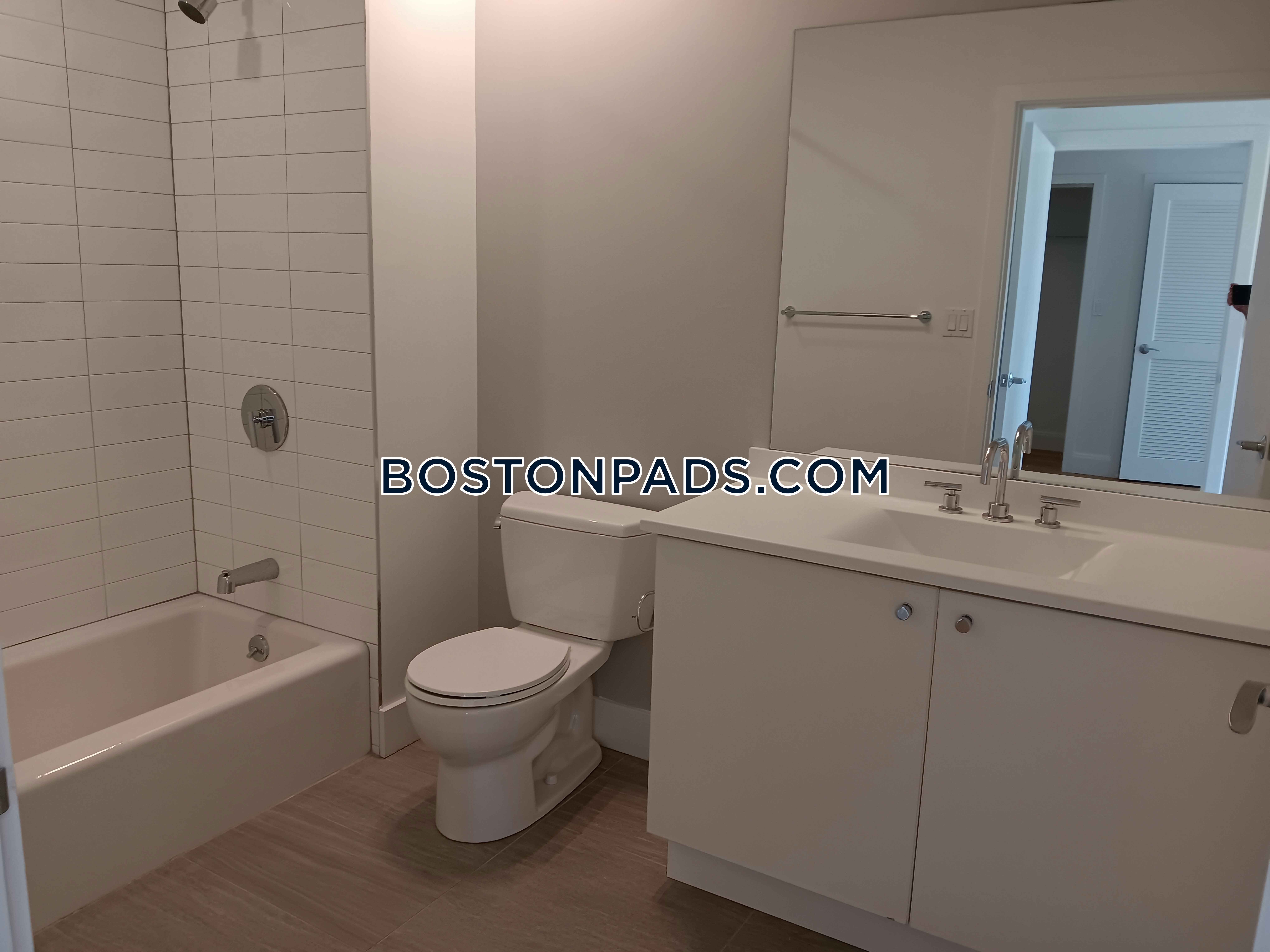 The Tremont Photo 14