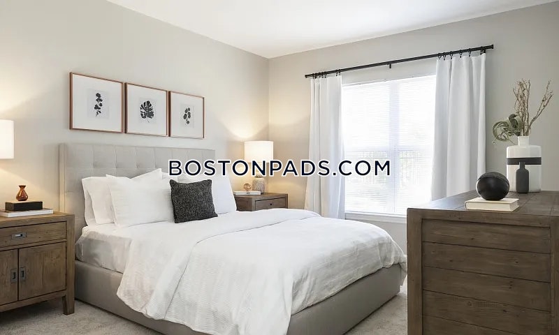 Pembroke Woods Photo 10