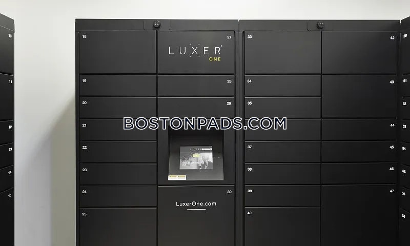 Pembroke Woods Photo 26