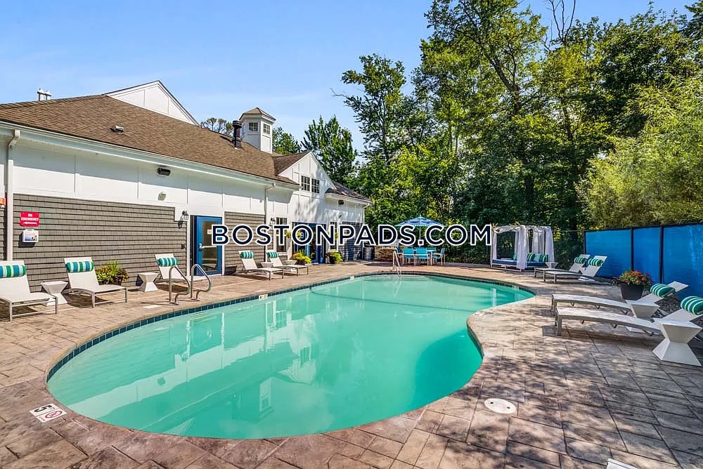 Regency Place Photo 4