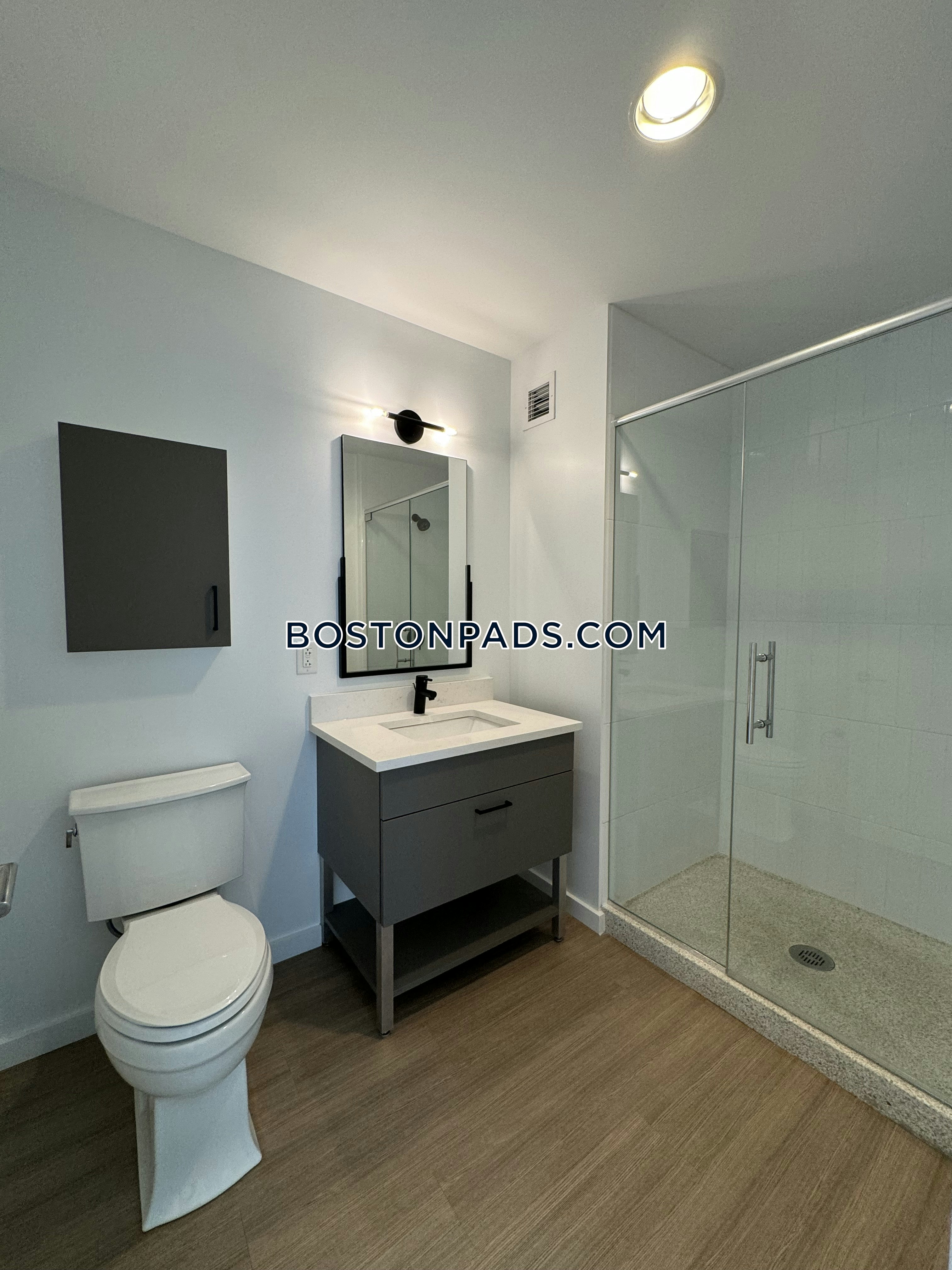 Watermark Kendall West Photo 18