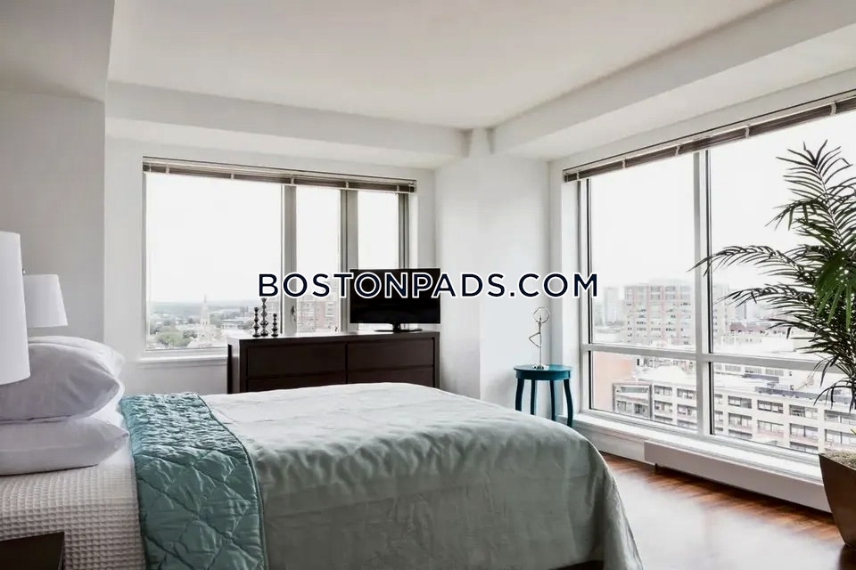 Fenway Triangle Photo 7