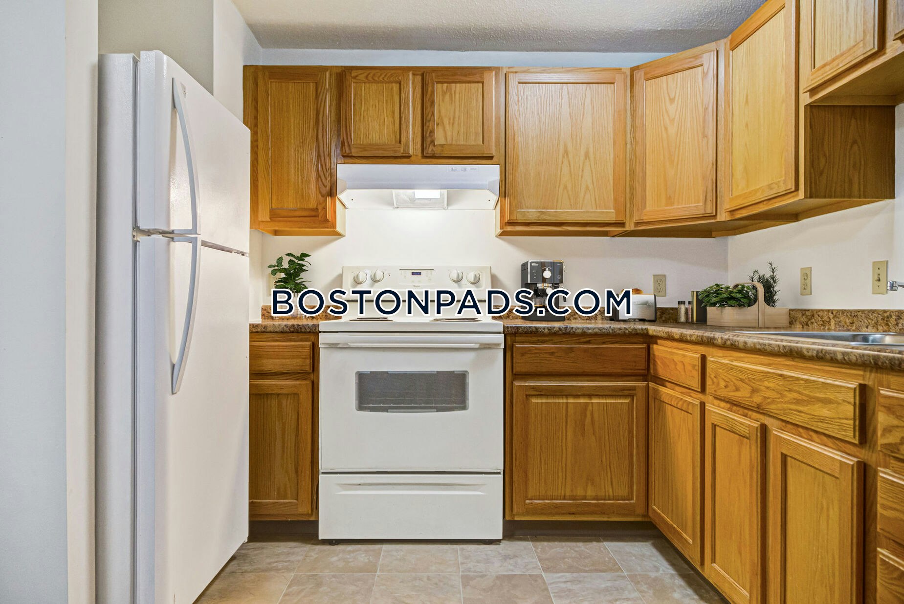 Lamplighter Village Photo 5