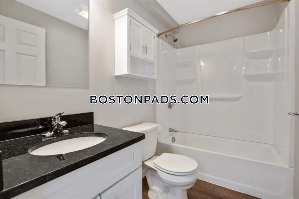 Chestnut Place Photo 4