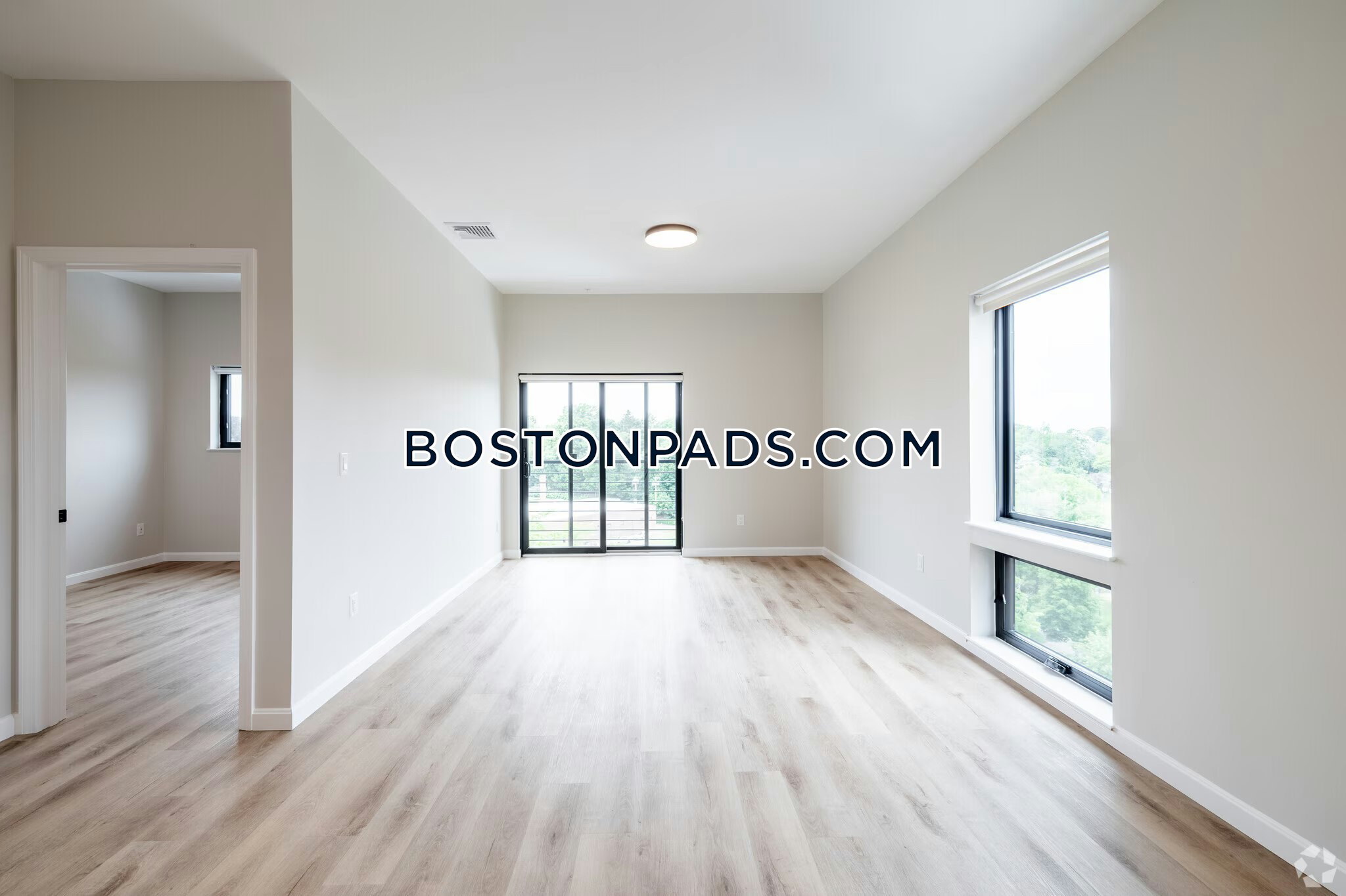 Briggs Crossing Photo 13