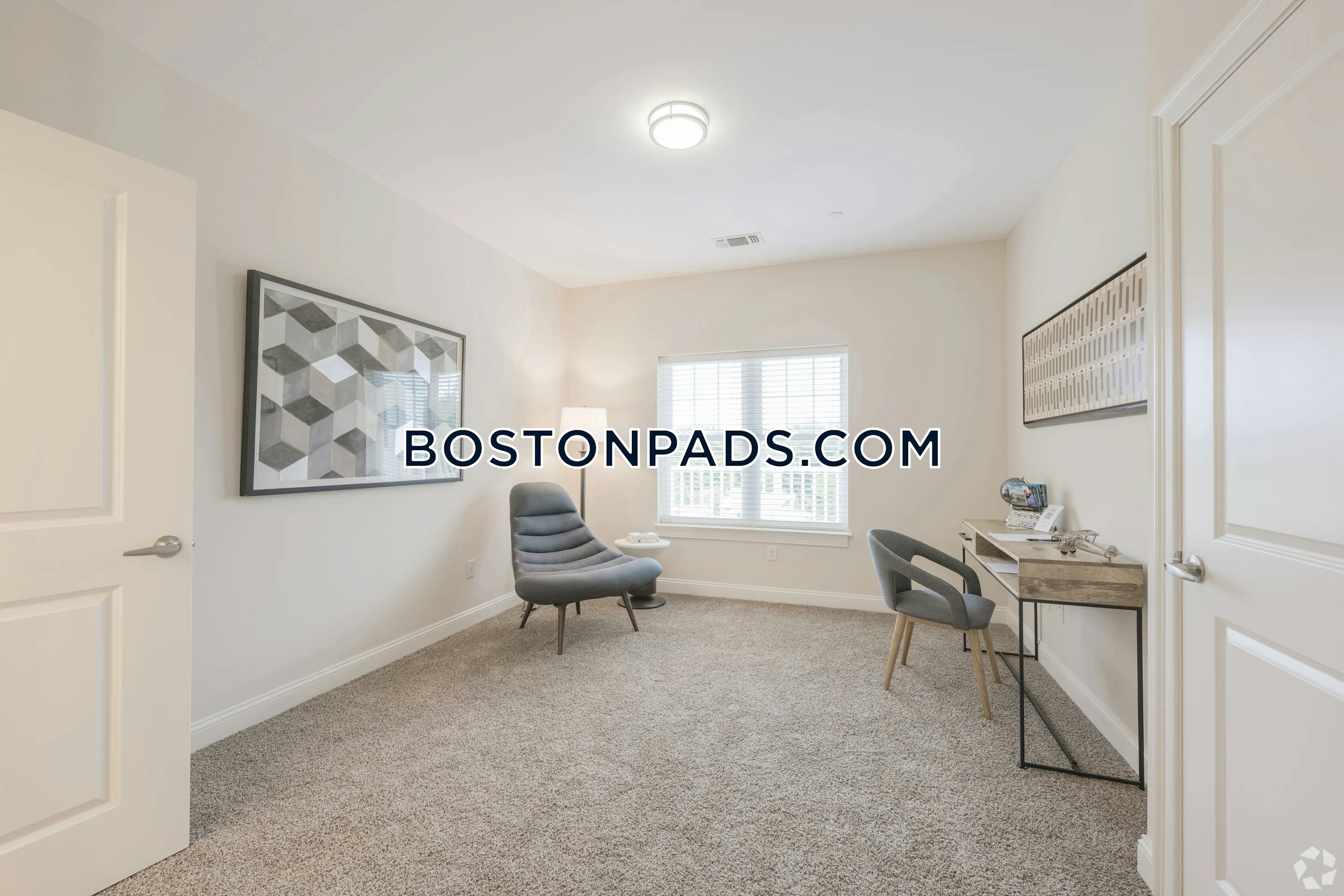 Axis at Lakeshore Photo 17