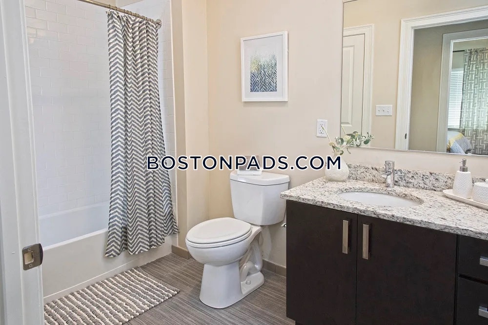 Axis at Lakeshore Photo 29