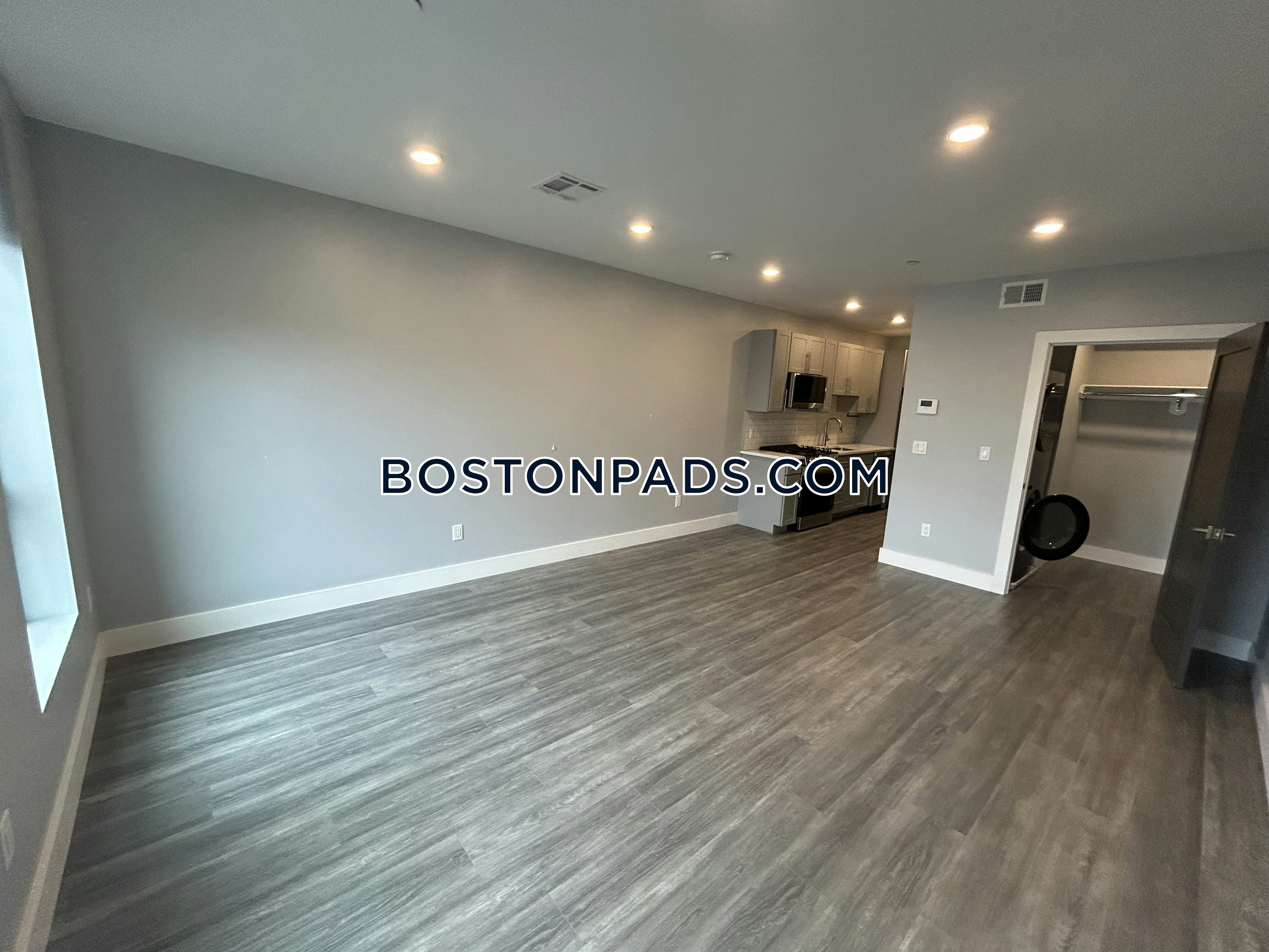 365 Western Ave. Photo 98