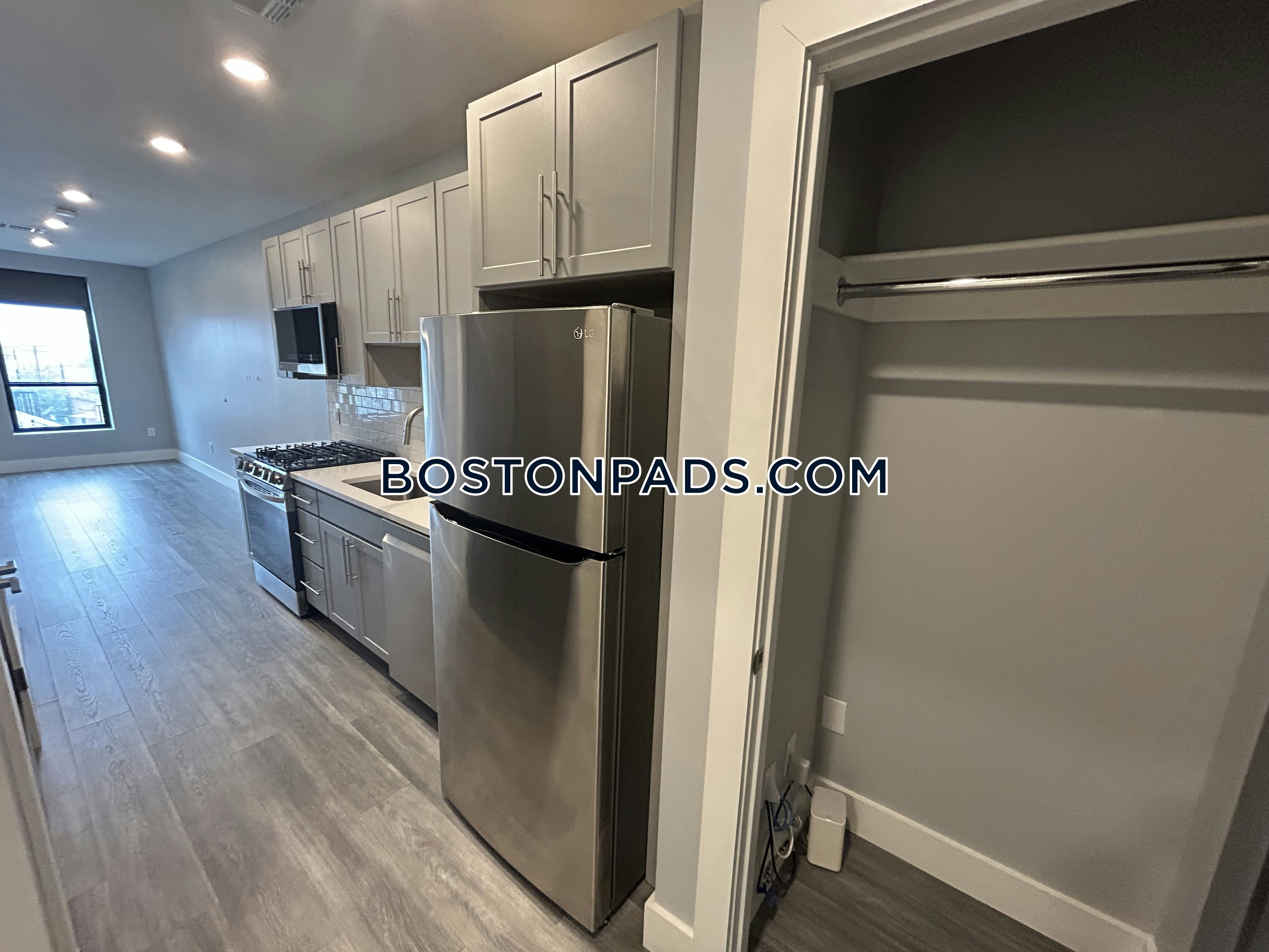 365 Western Ave. Photo 88