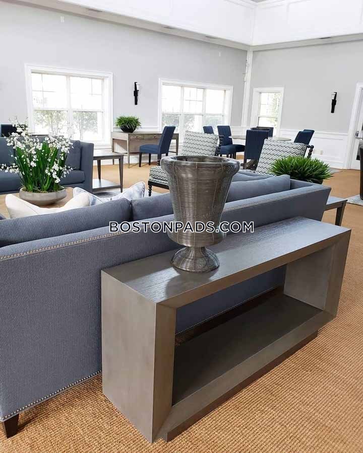 Dartmouth Woods Photo 18