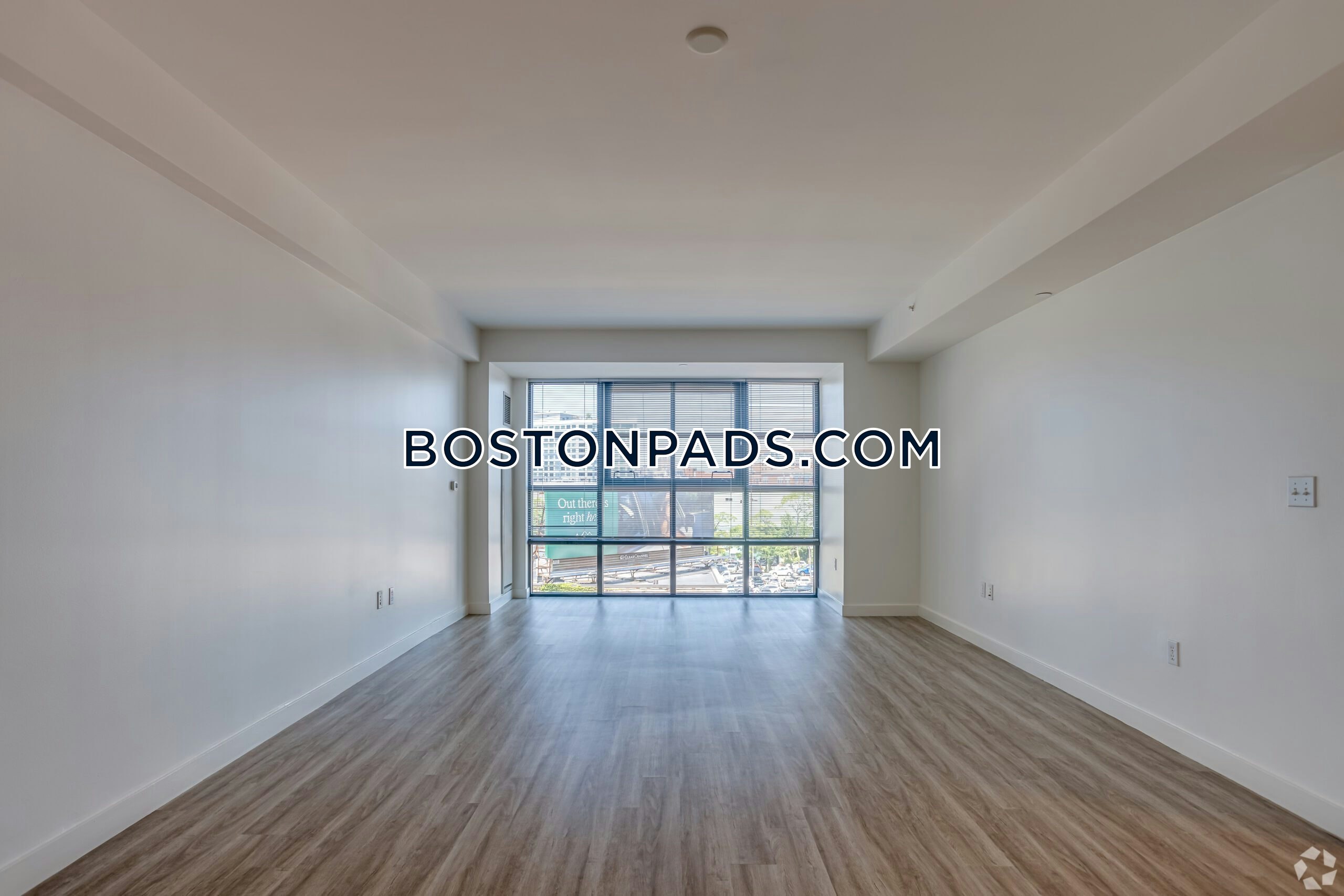 1330 Boylston Photo 9