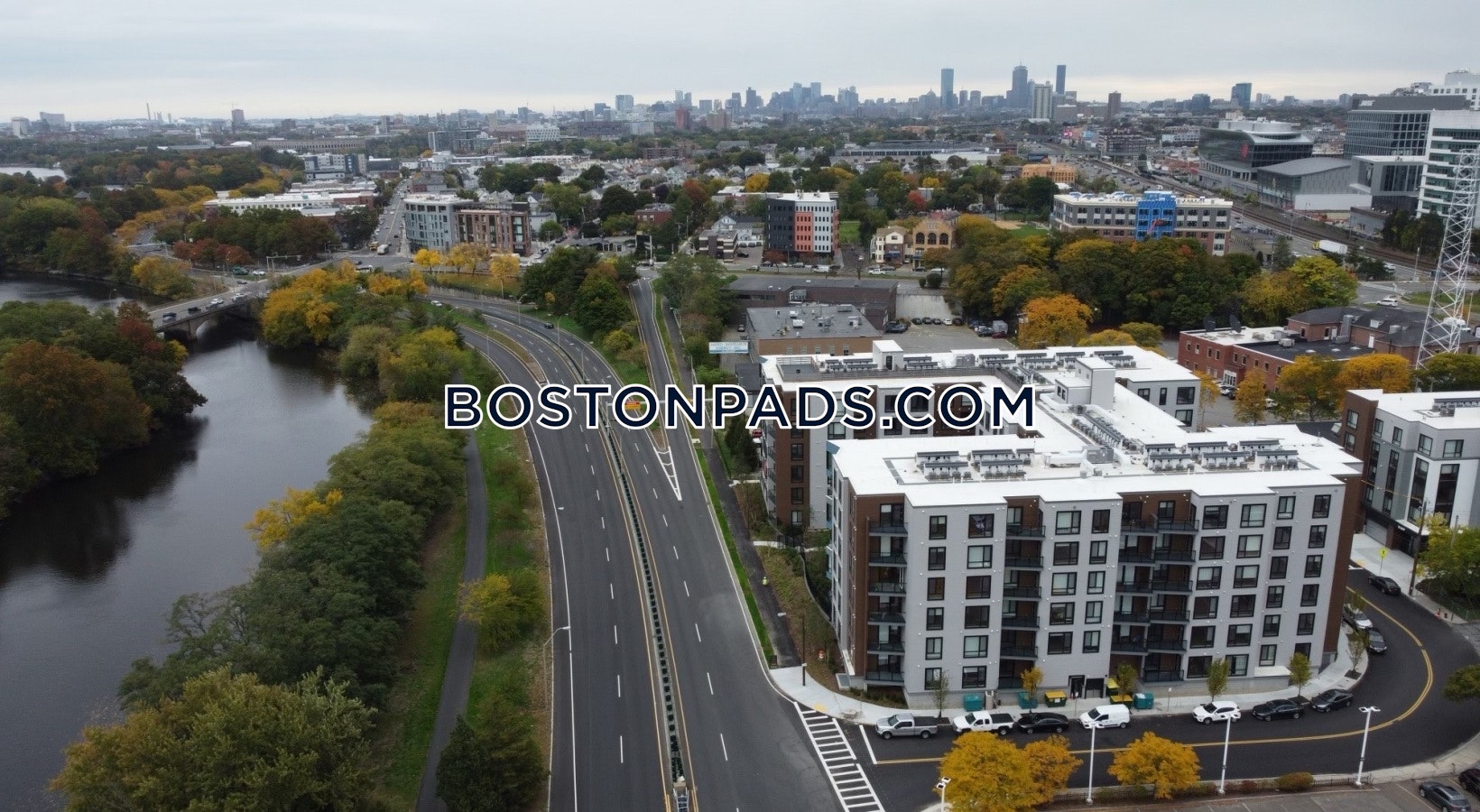 1550 On the Charles Photo 6