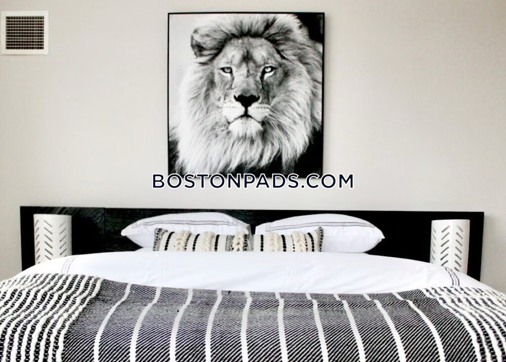 160 Pleasant Street Photo 38