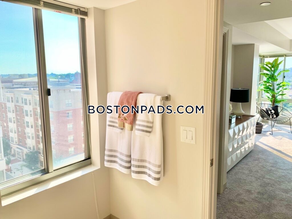 160 Pleasant Street Photo 15