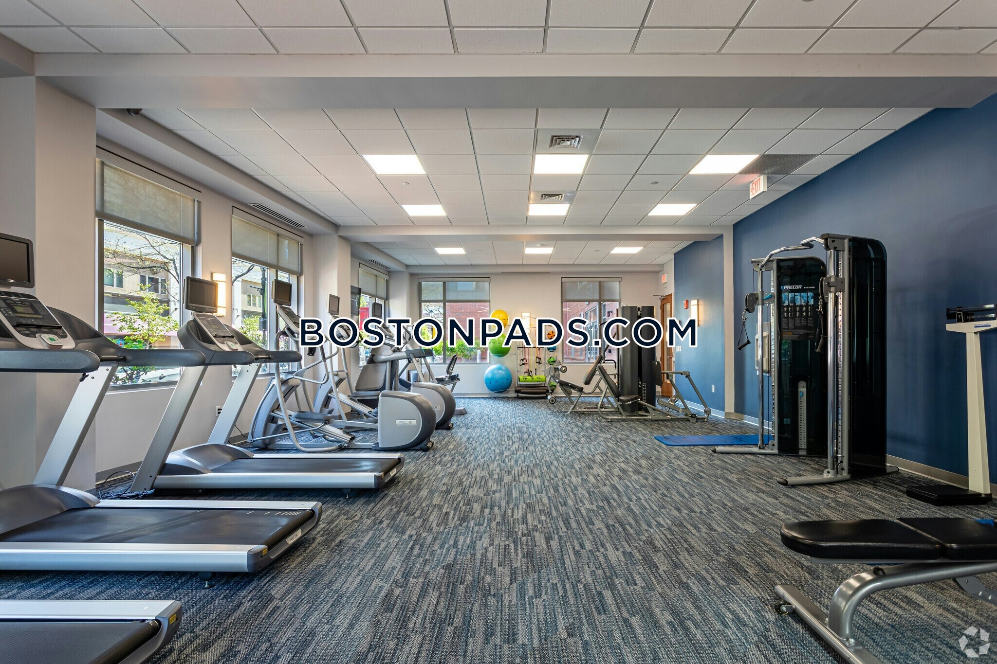 160 Pleasant Street Photo 2