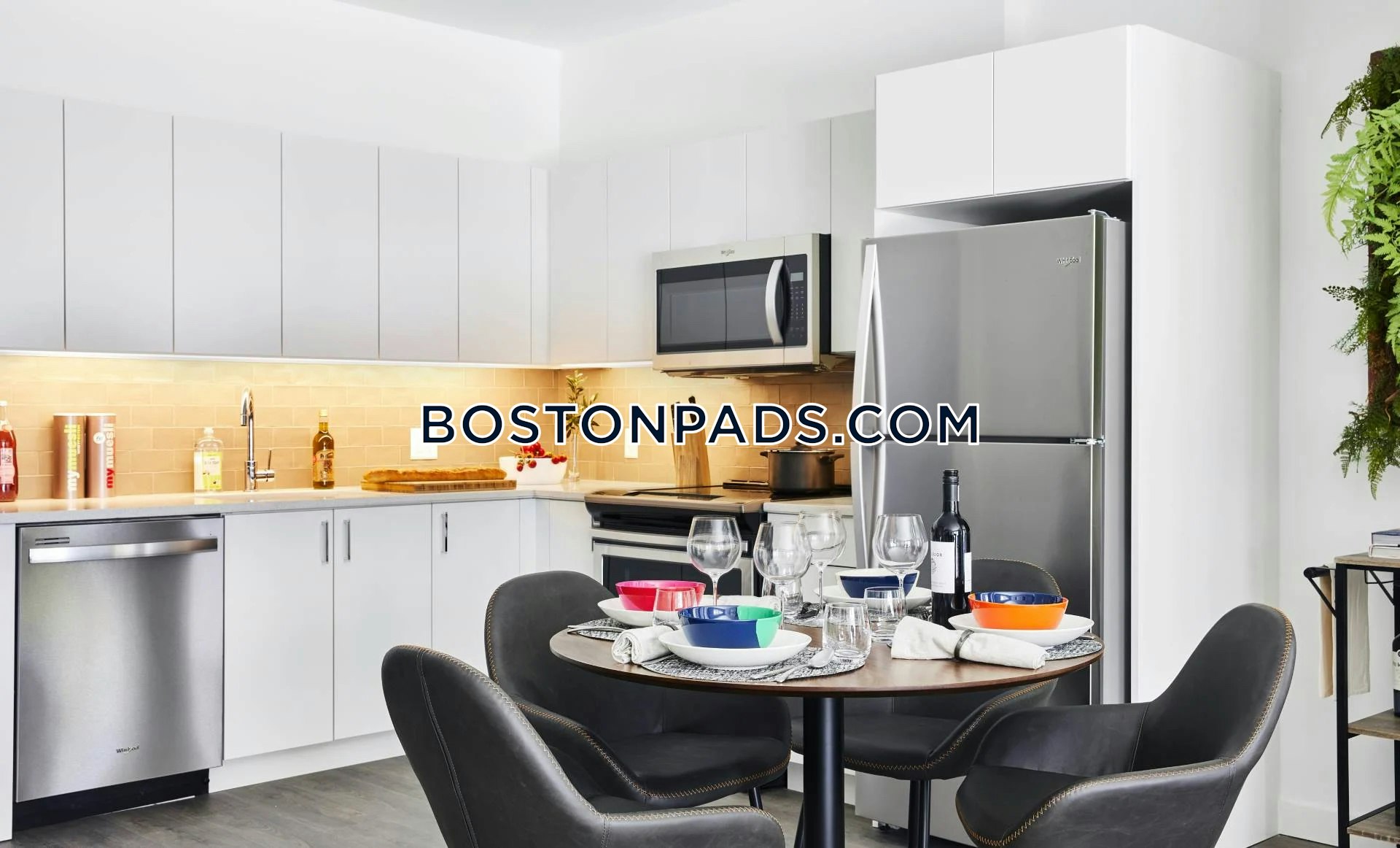 3200 Washington Photo 21