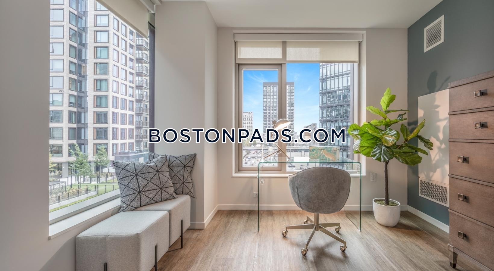 Alyx Seaport Photo 42