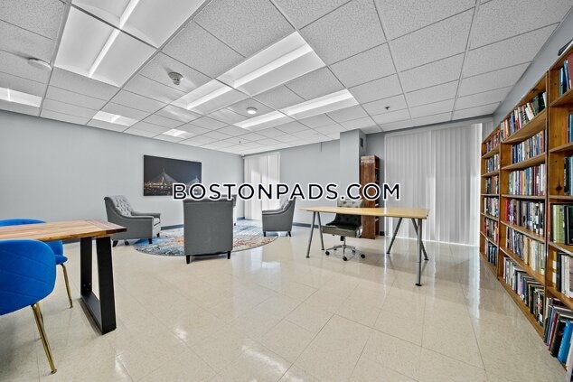 Amy Lowell Apartments Photo 13