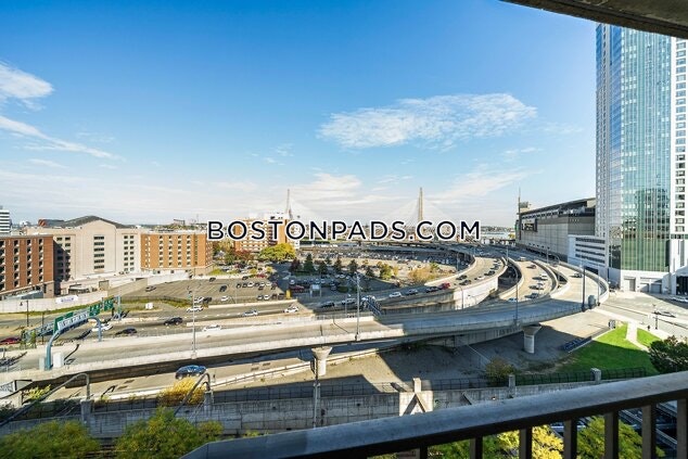 Amy Lowell Apartments Photo 3