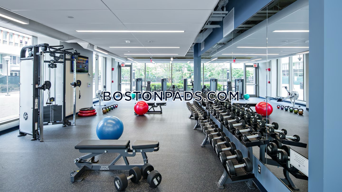 Avalon at Prudential Center Photo 10