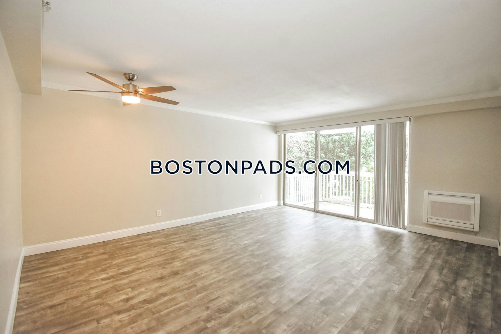 Barclay on Beacon Photo 12