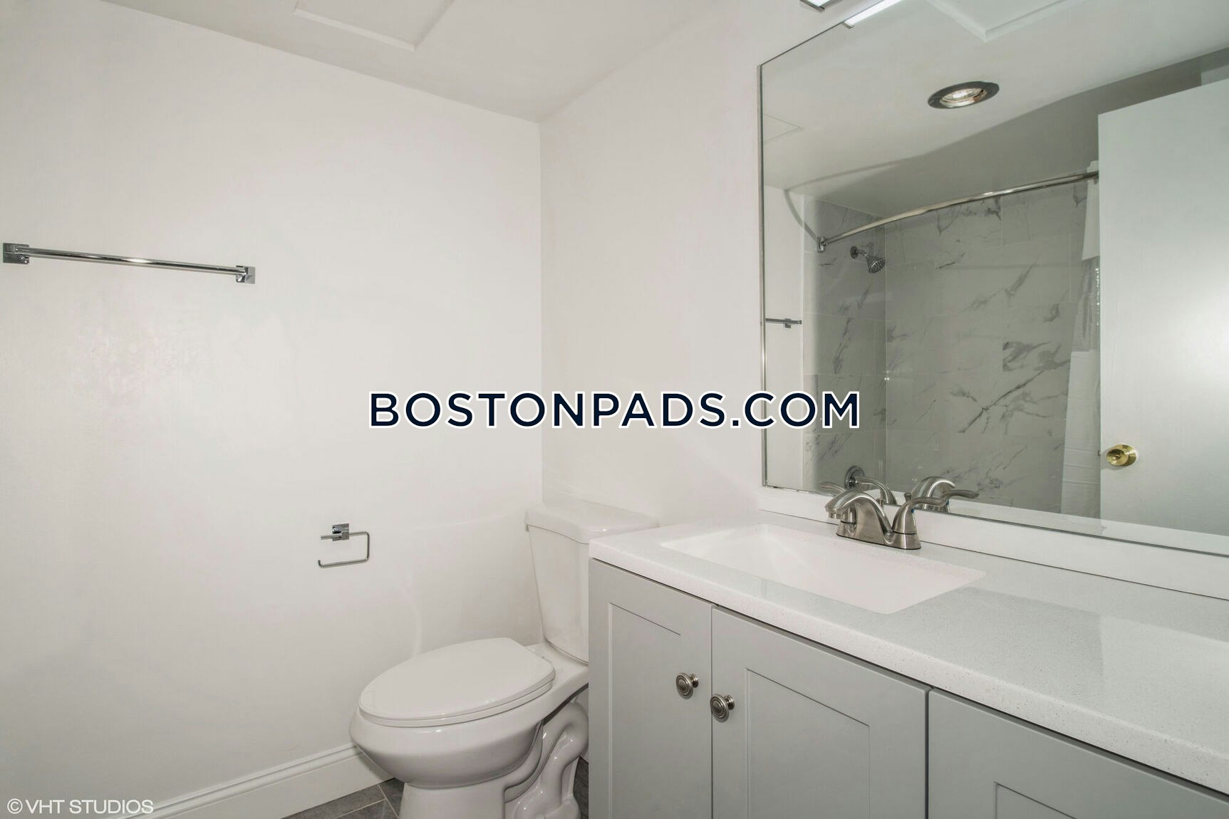 Barclay on Beacon Photo 16