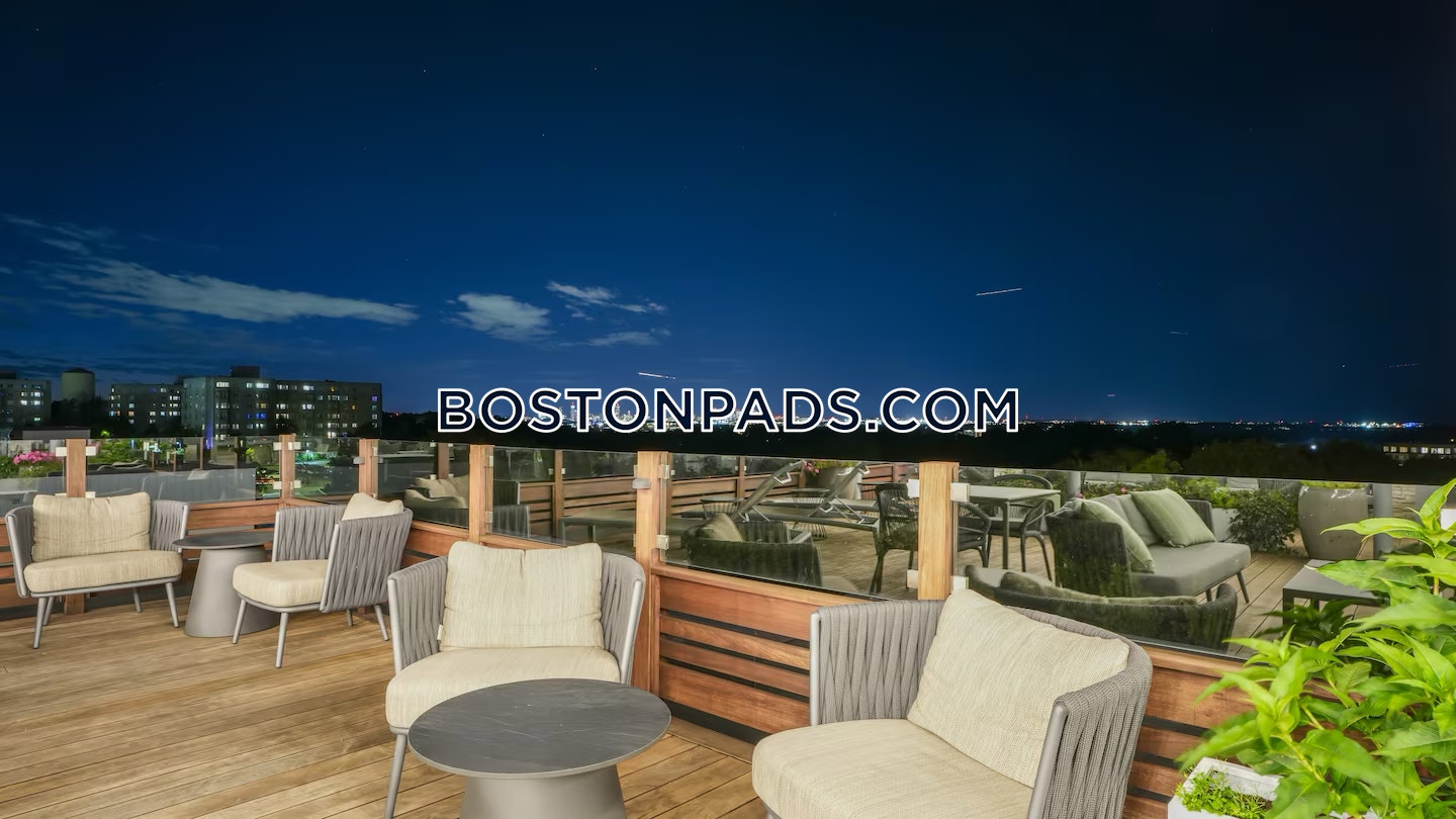 Avalon Quincy Photo 7