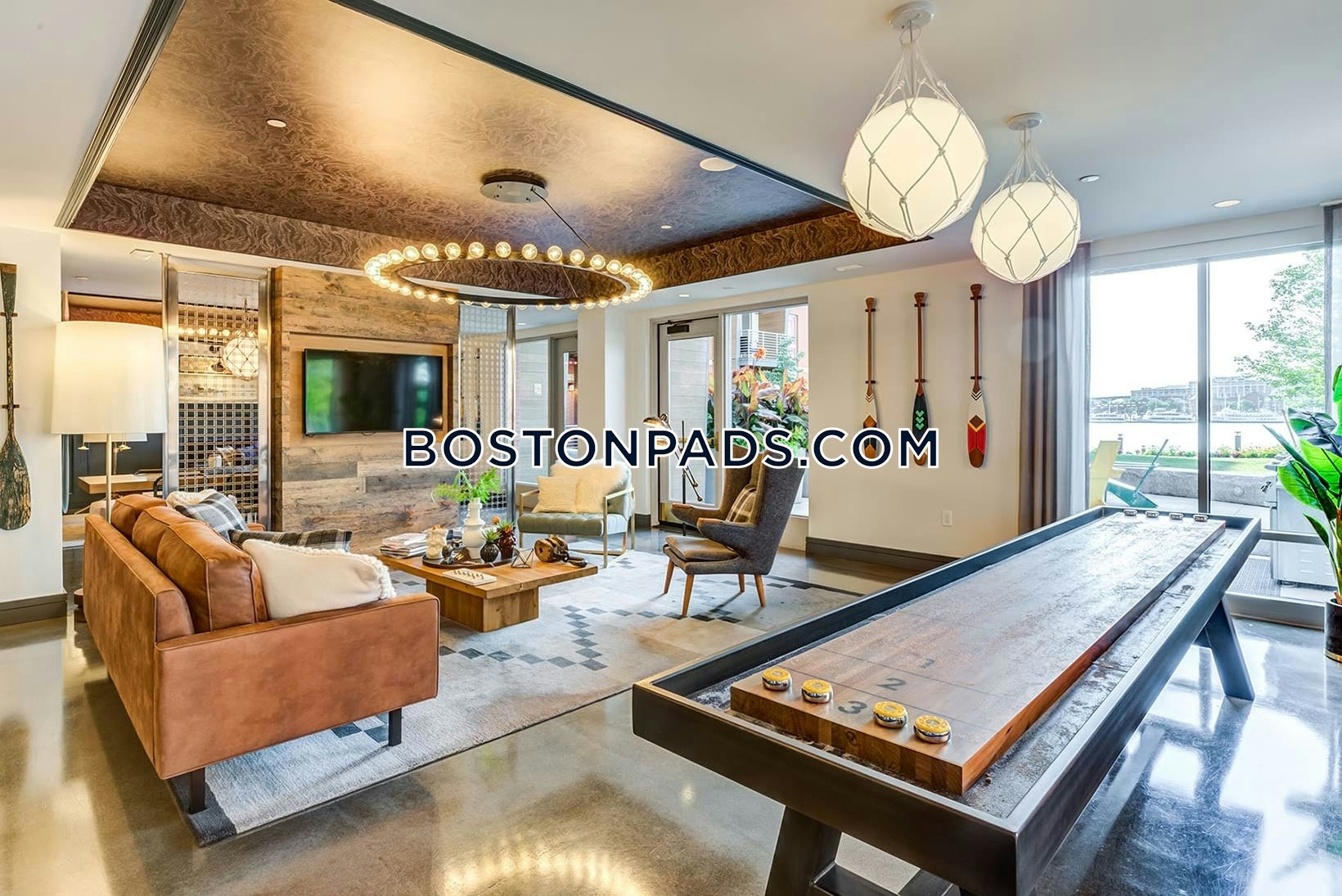 Boston East Photo 16