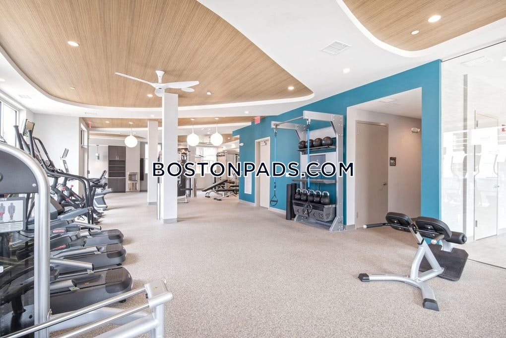 Elan Union Market Photo 1