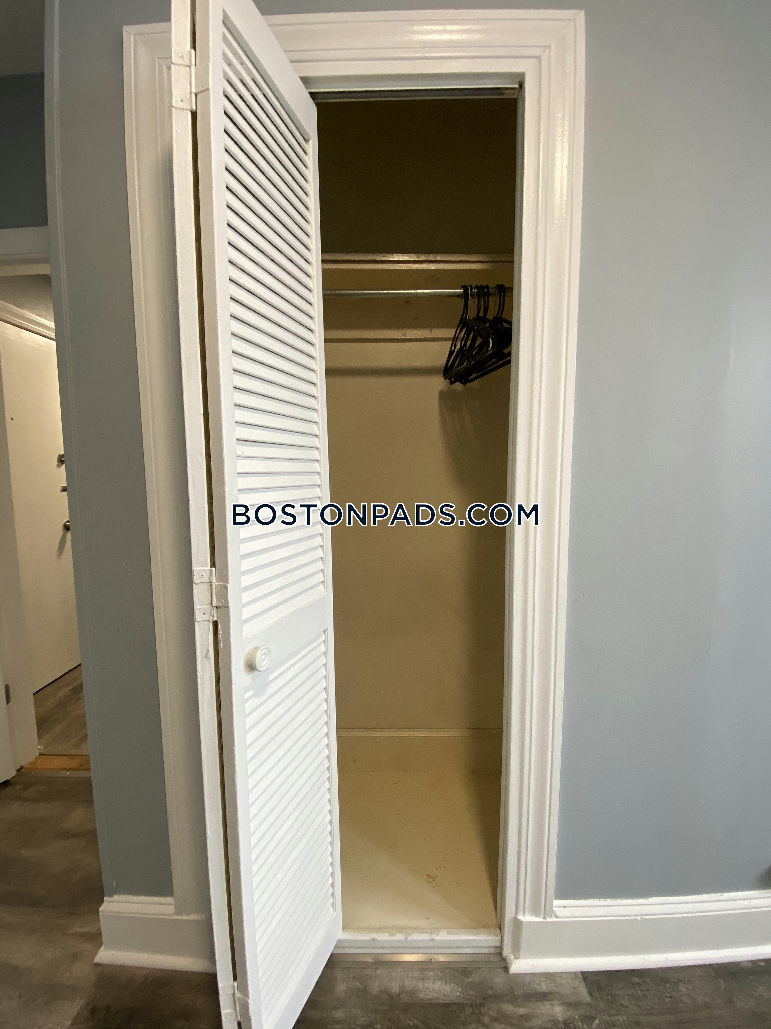 Amy Lowell Apartments Photo 22