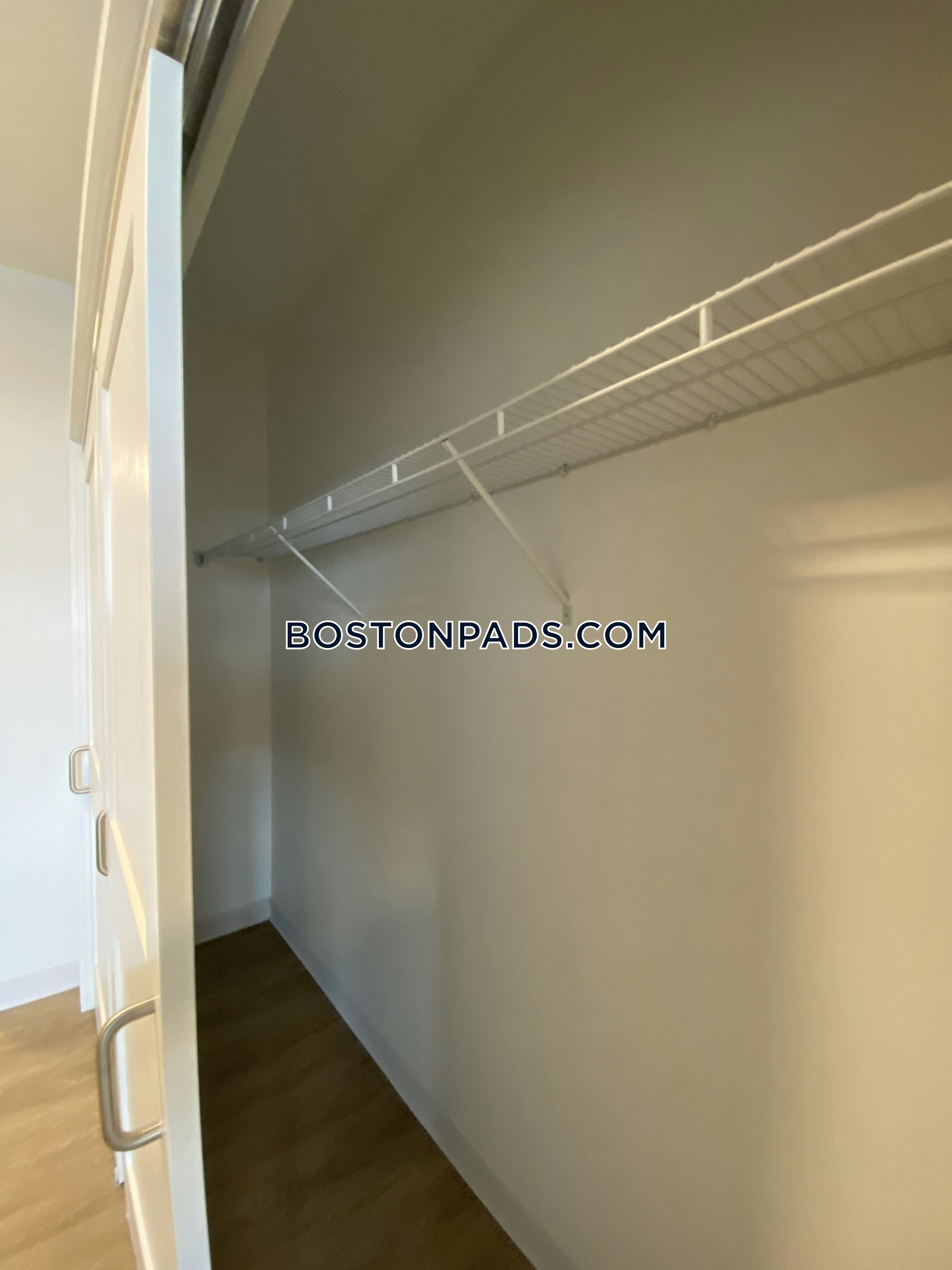 Radius Apartments Photo 37