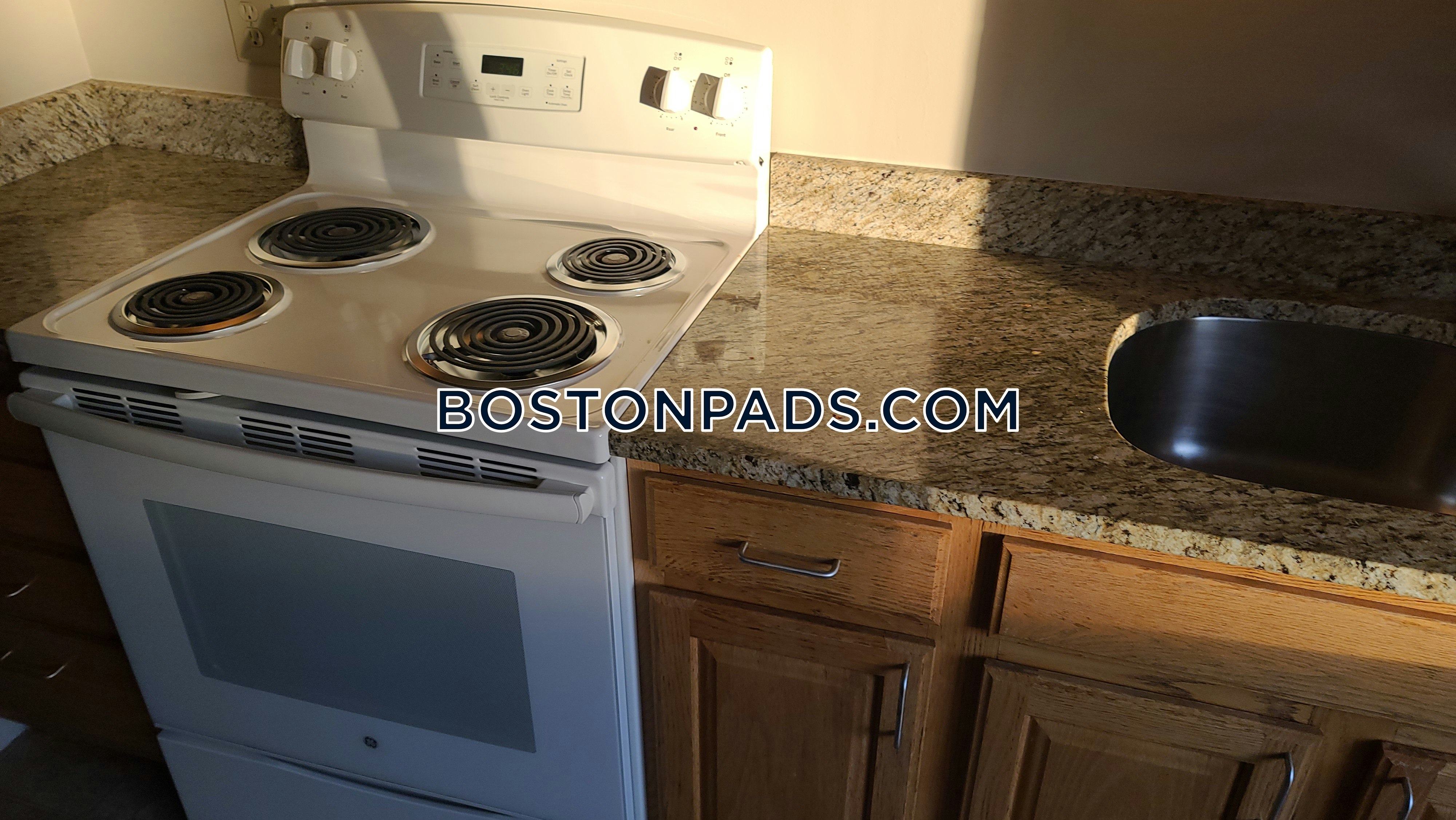 Charlesbank Estates Residential Apartments Photo 5