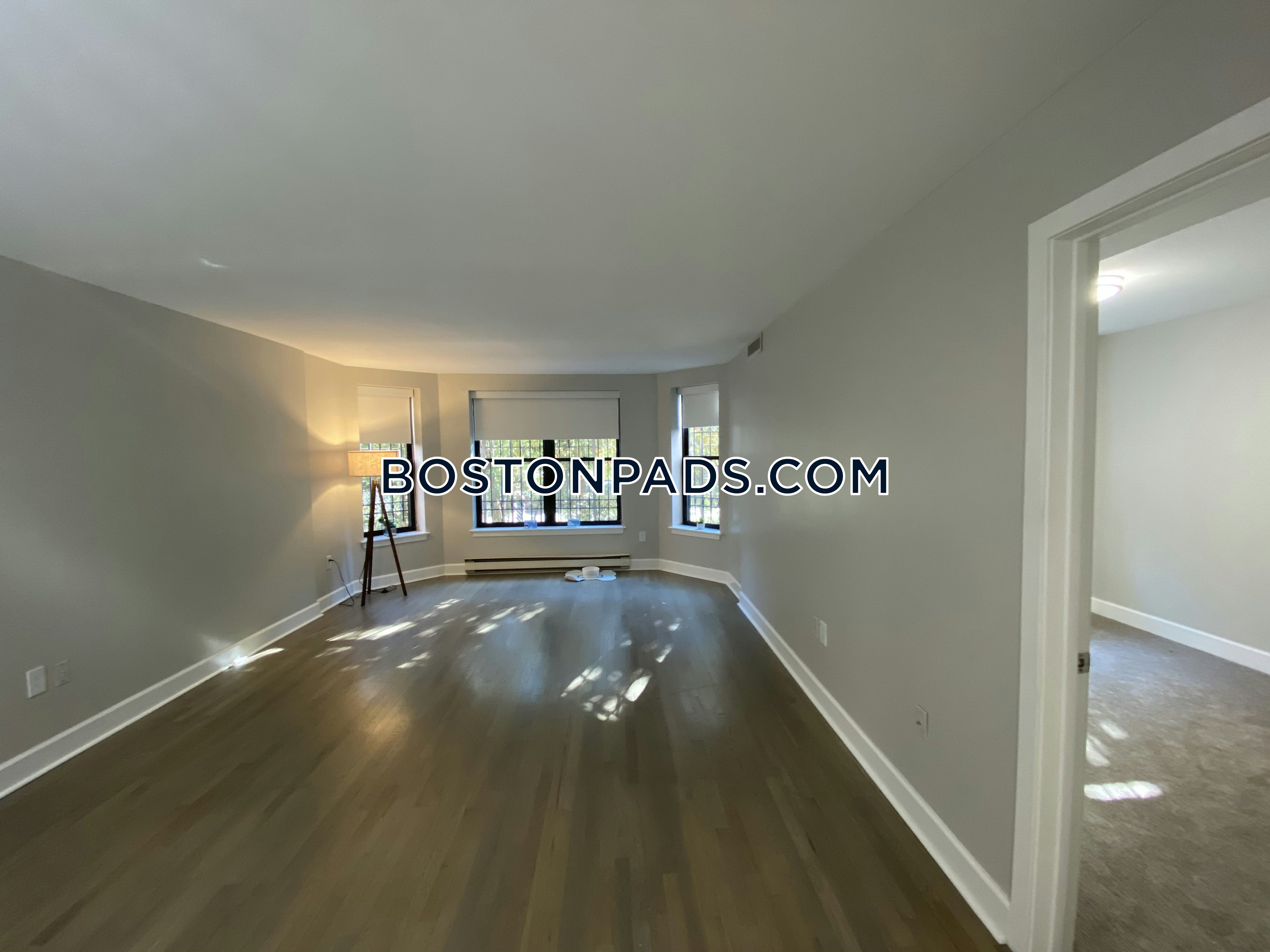 Garrison Square Photo 32