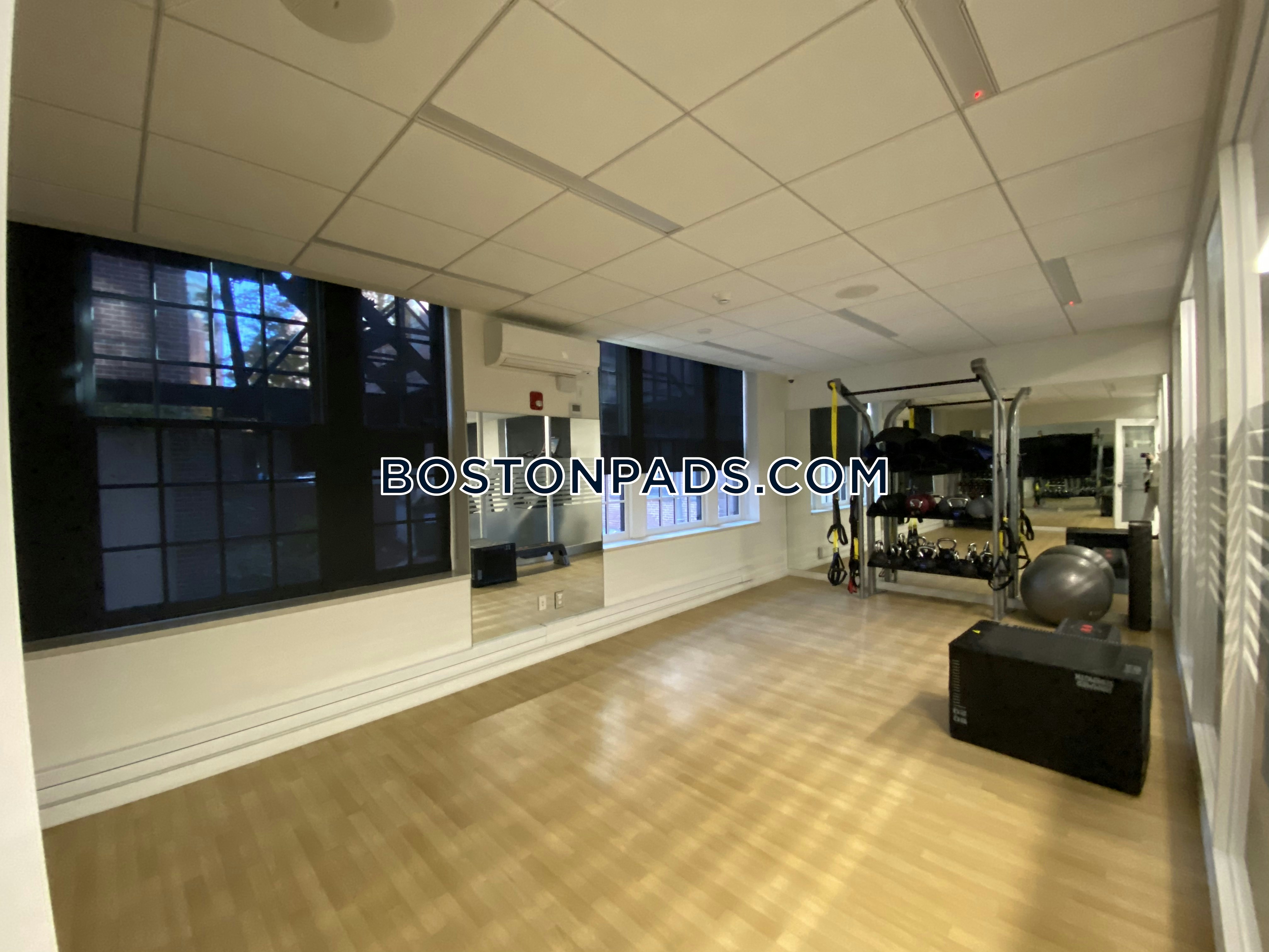 Garrison Square Photo 19