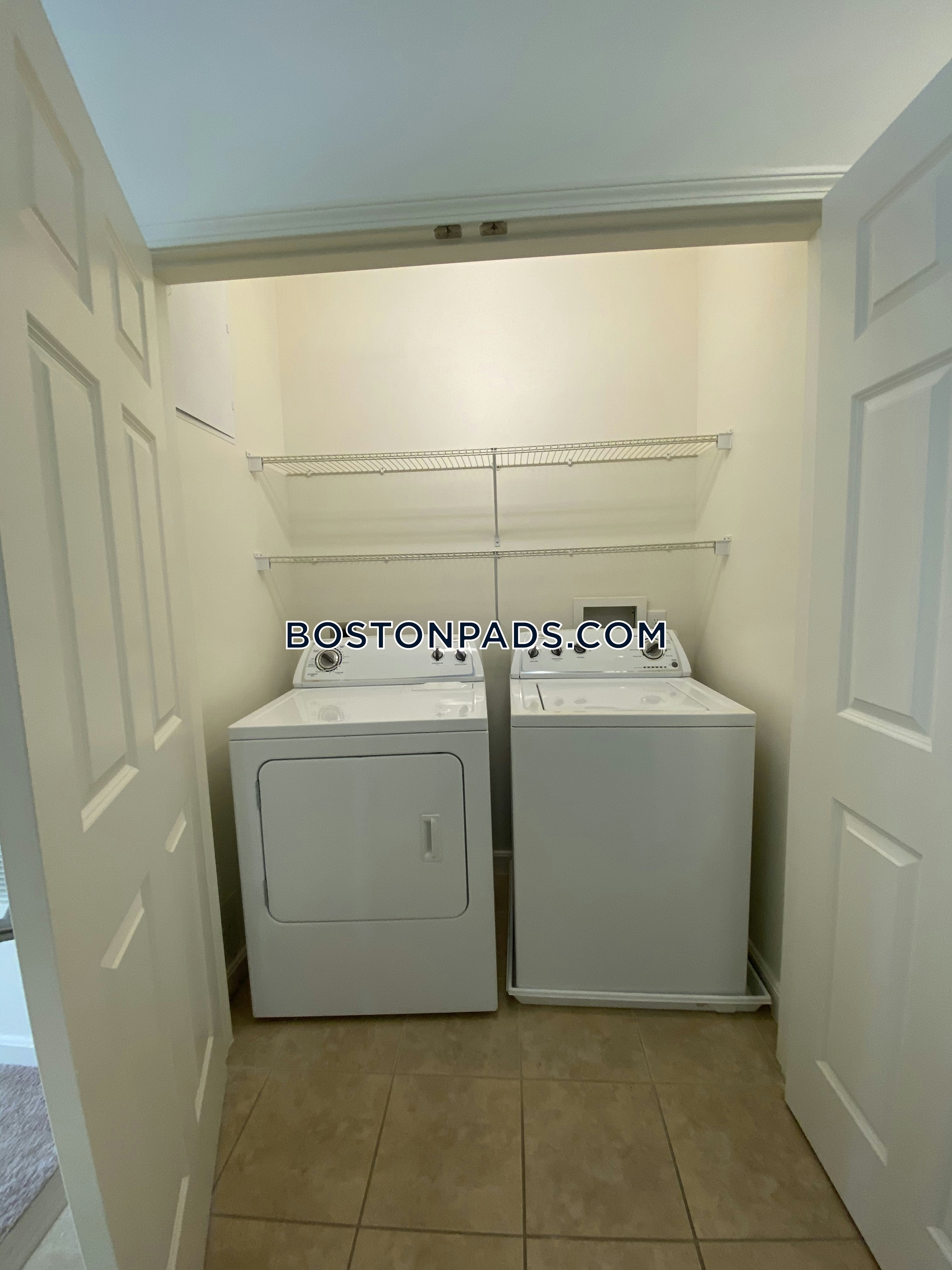 Marquee At Andover Photo 22