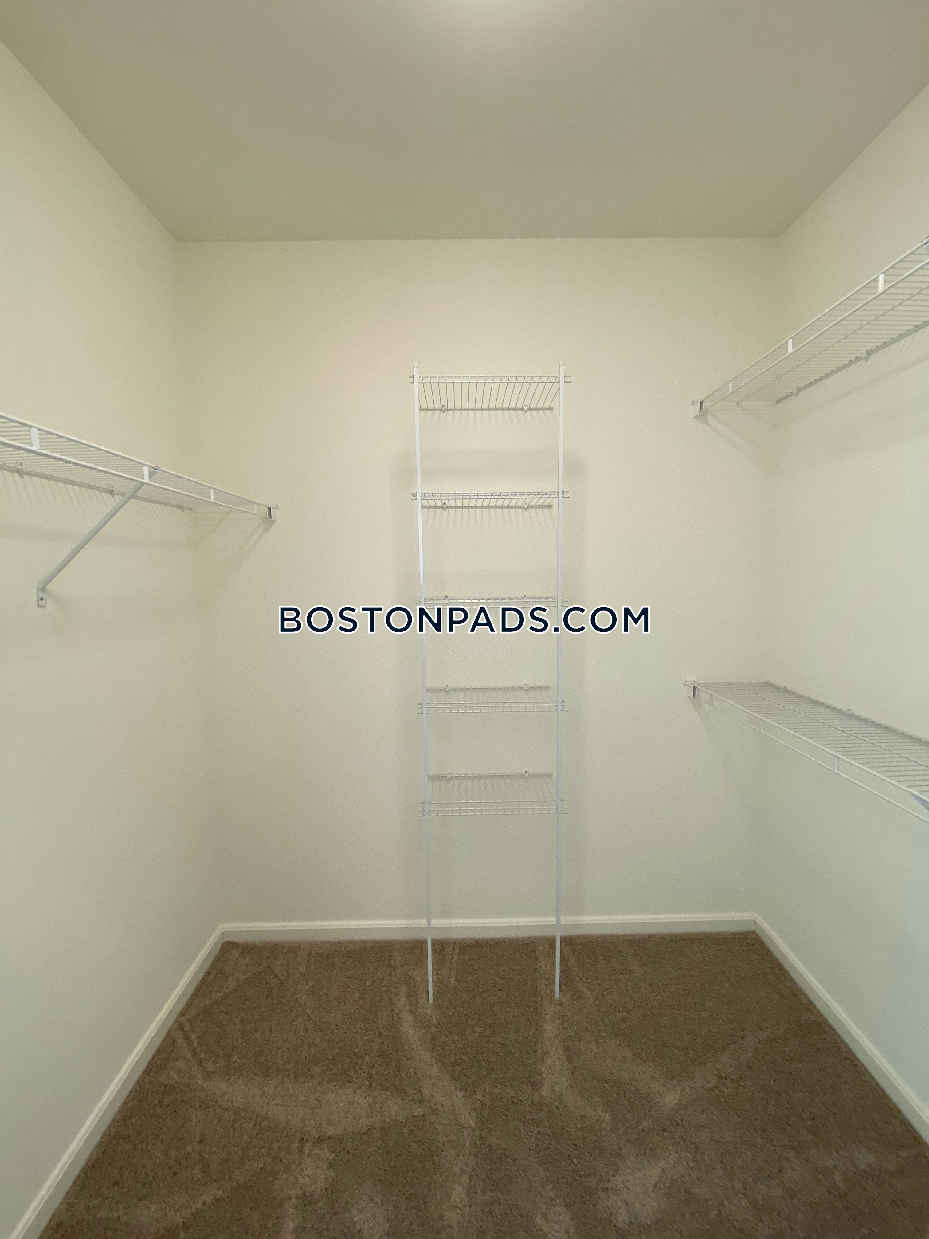 Marquee At Andover Photo 1