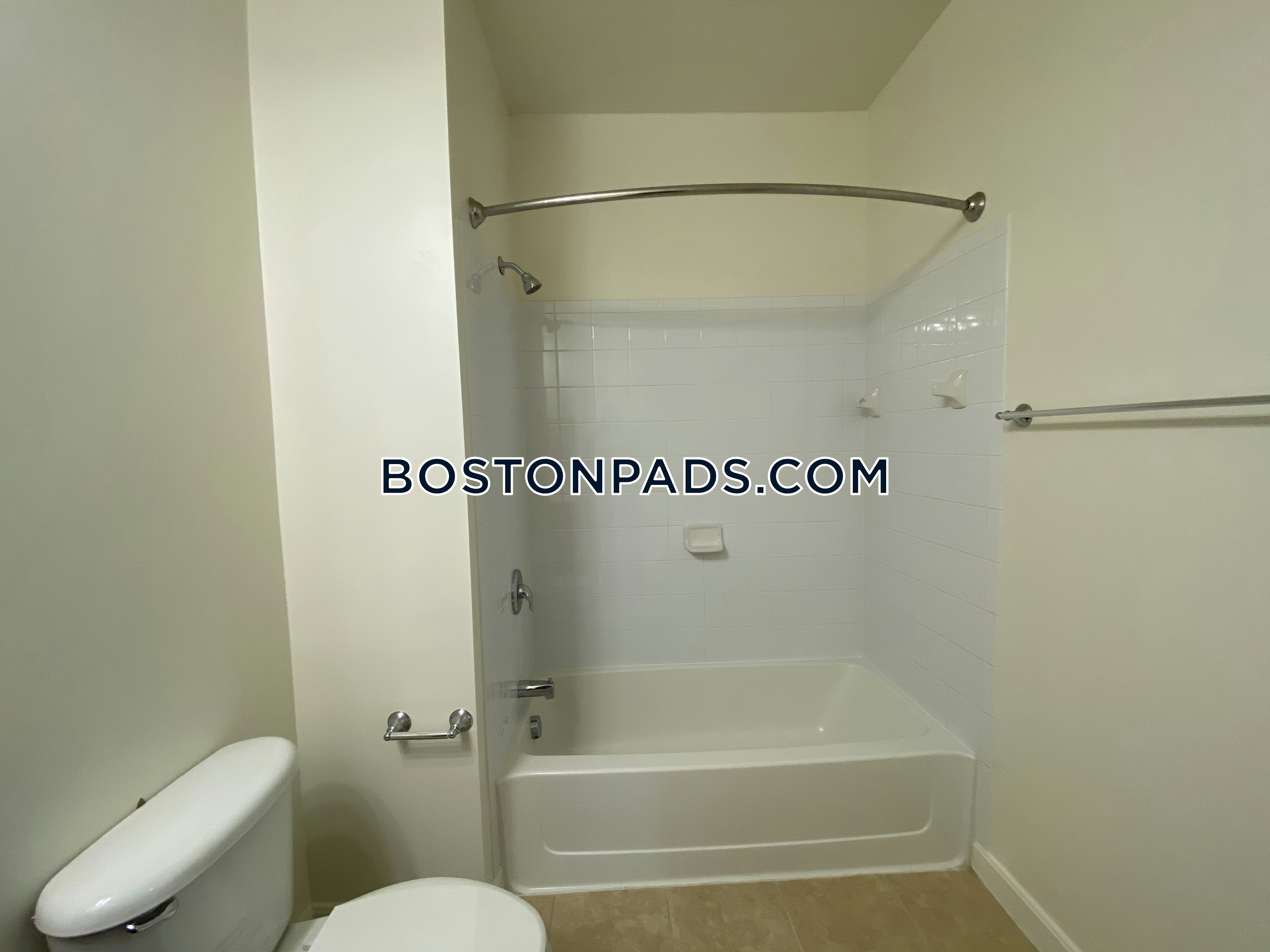 Marquee At Andover Photo 15