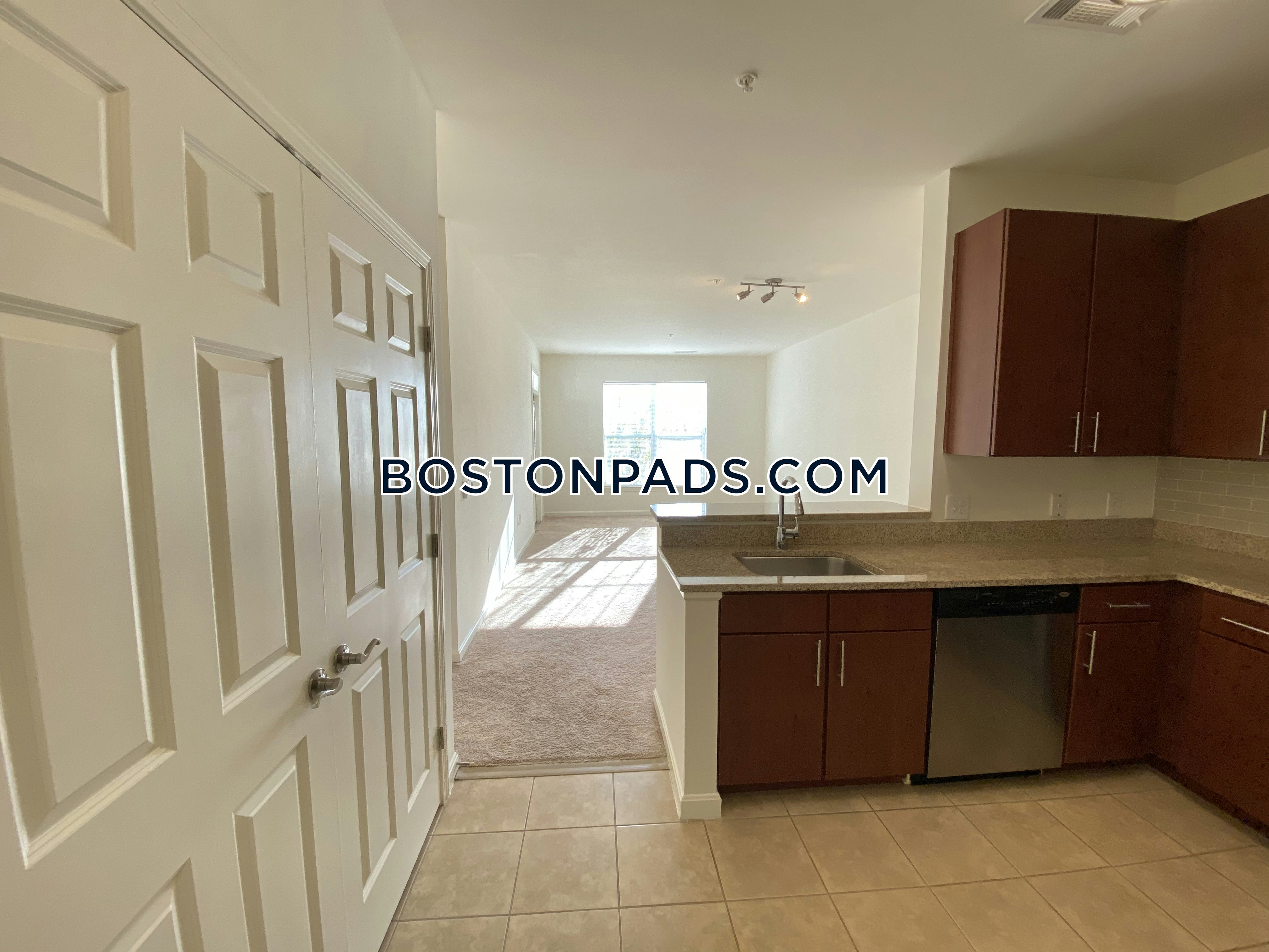 Marquee At Andover Photo 19