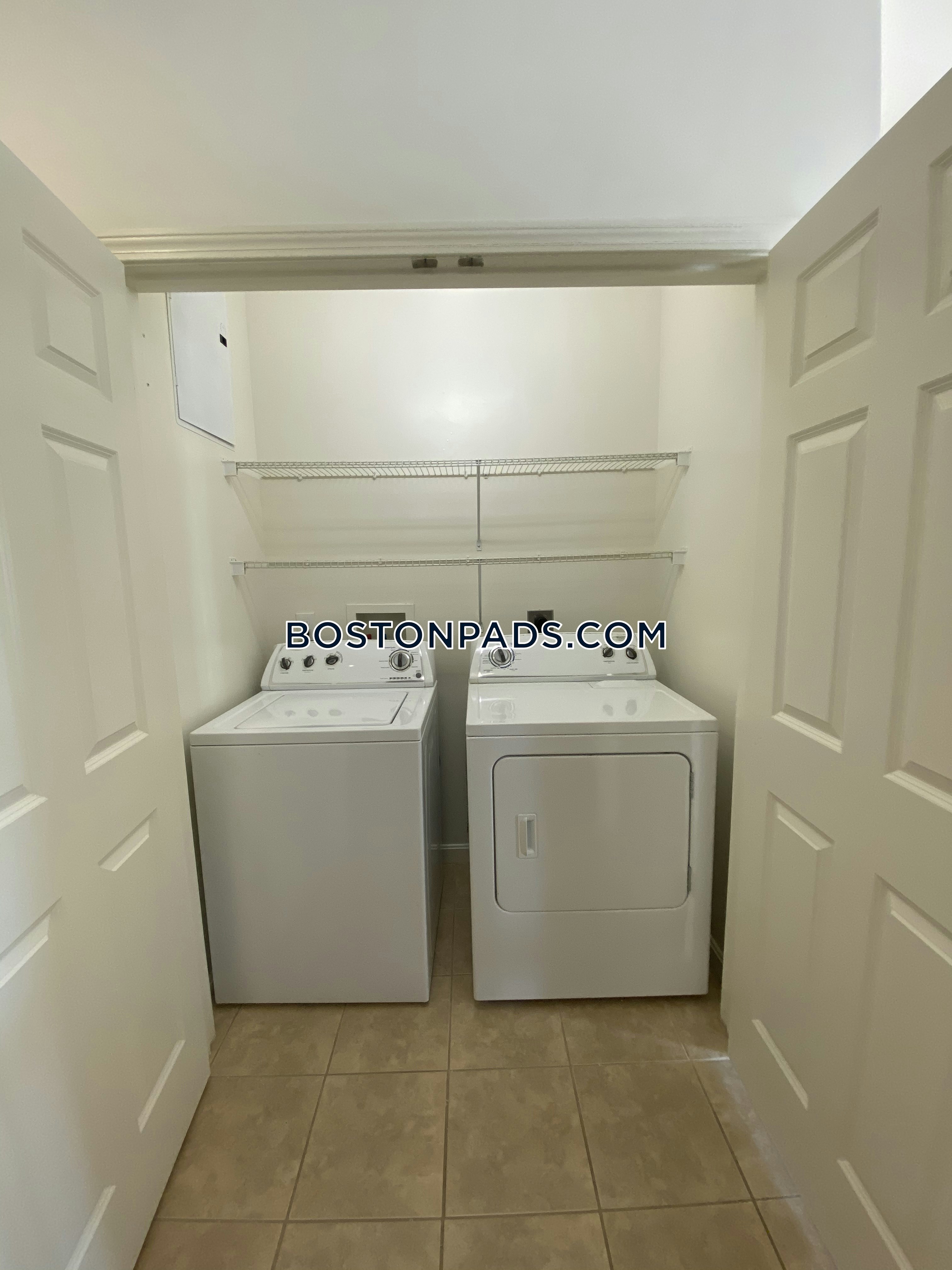 Marquee At Andover Photo 21