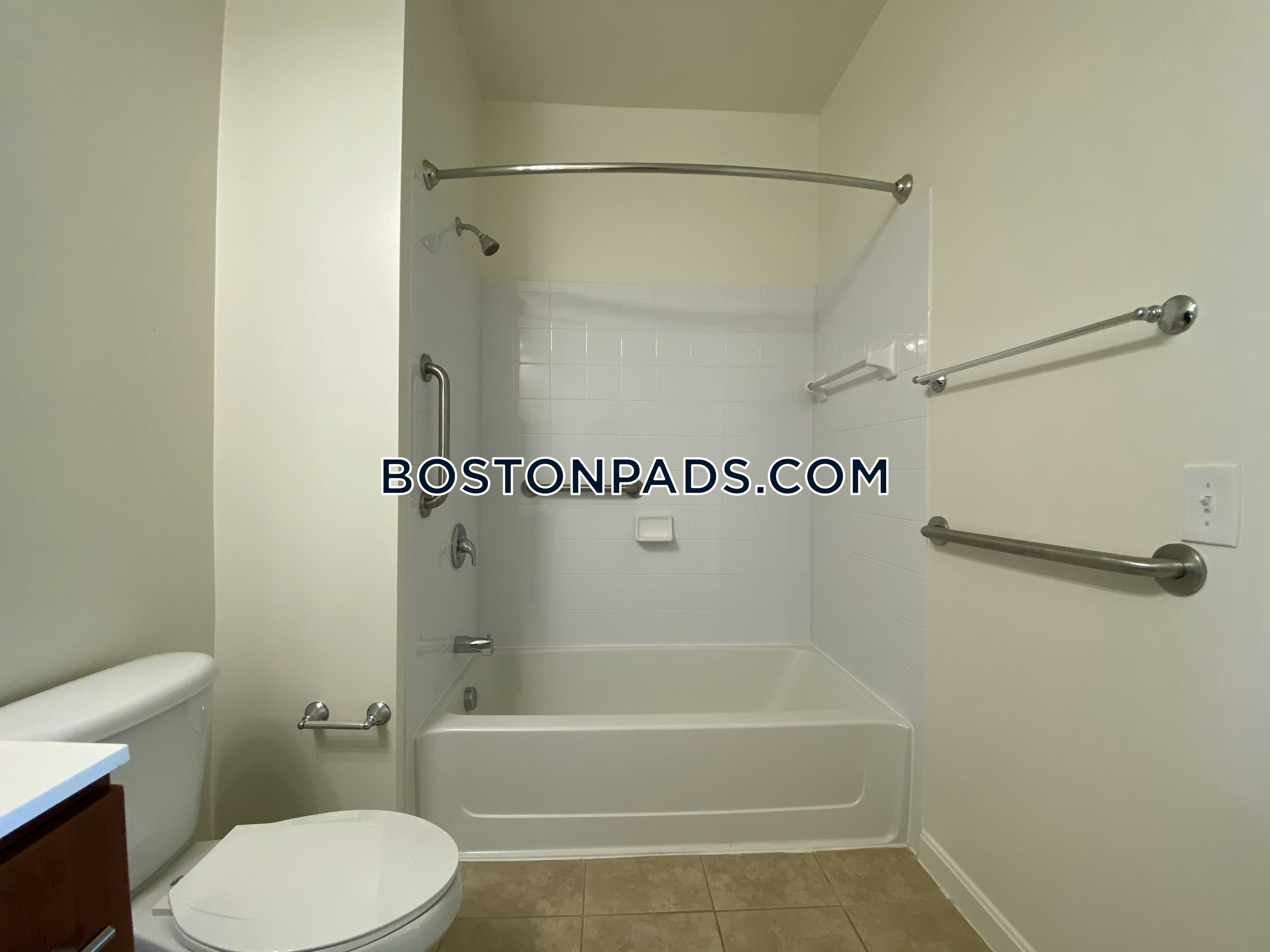 Marquee At Andover Photo 14