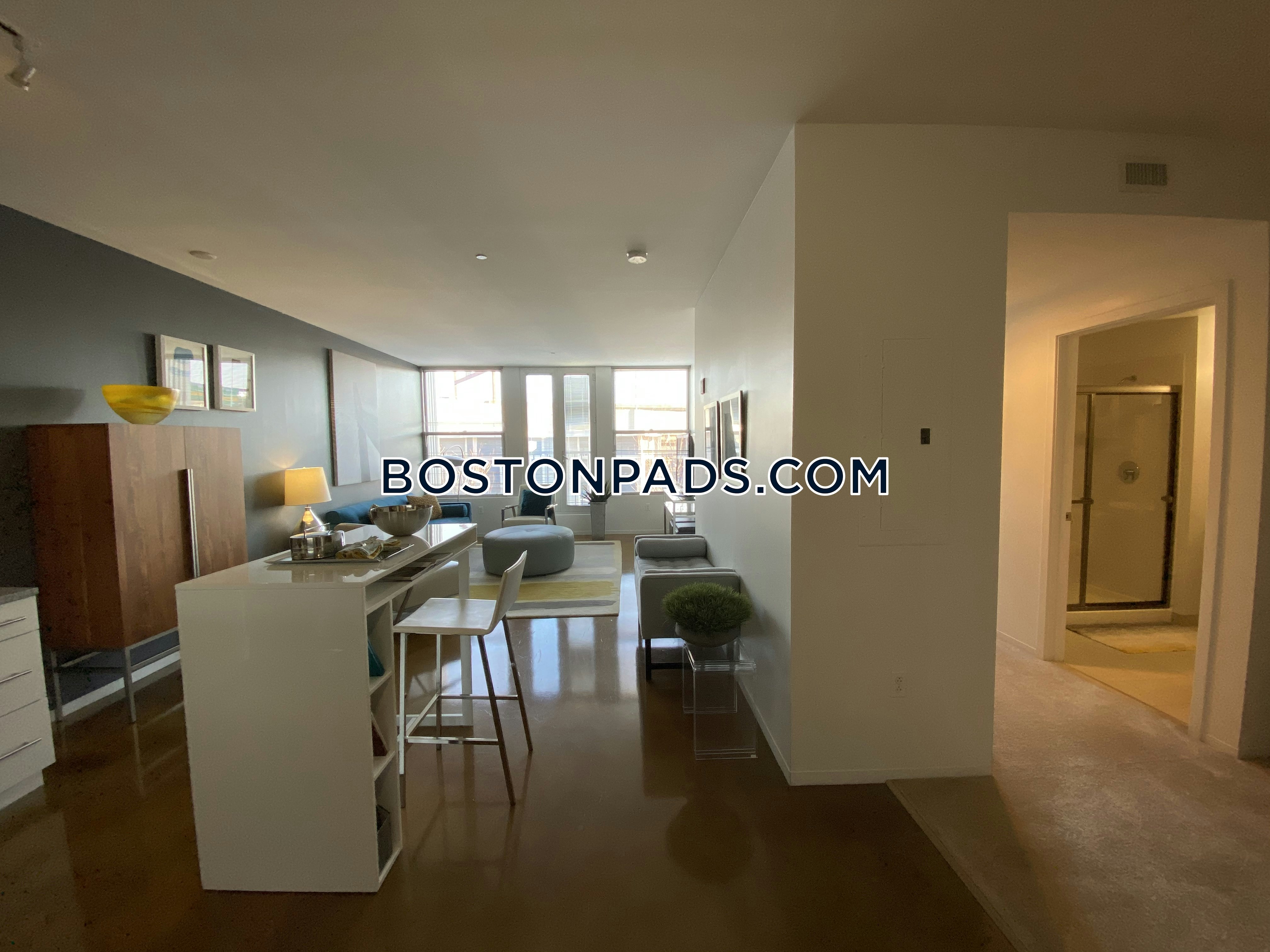 Mezzo Design Lofts Photo 53